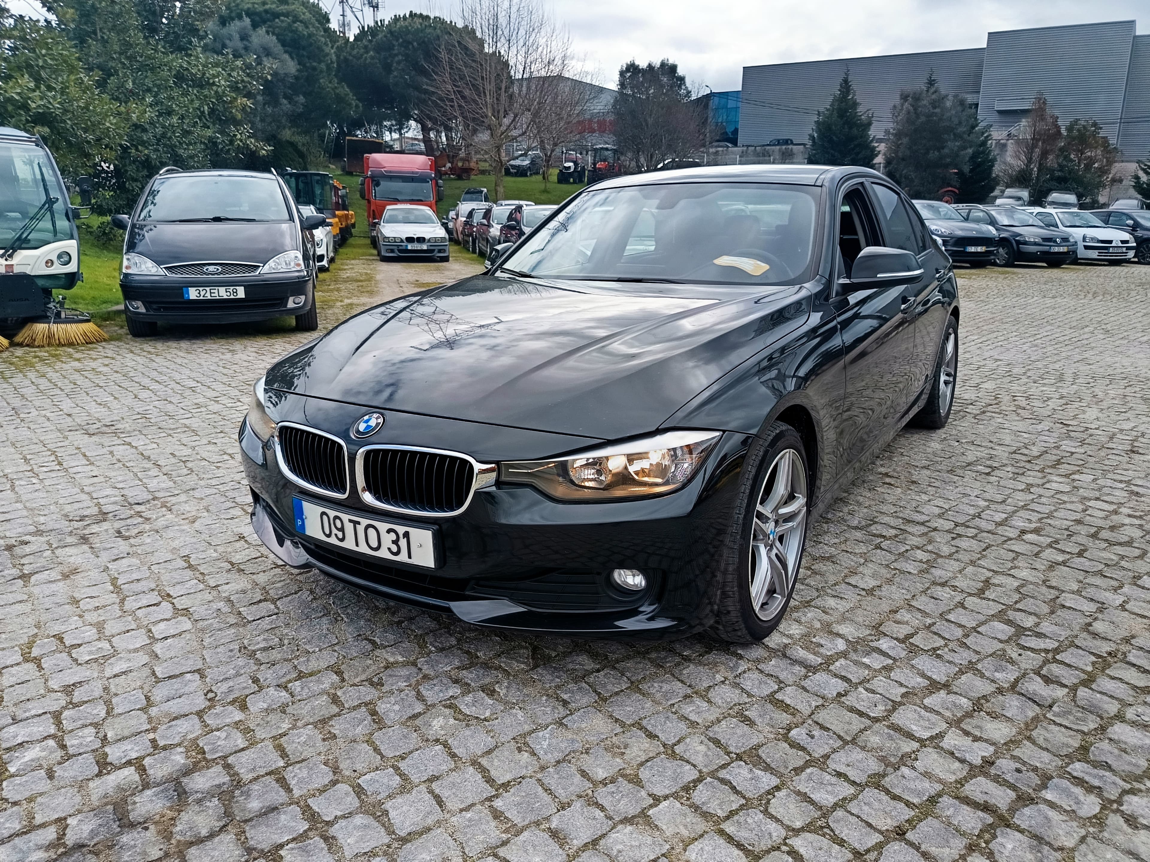 BMW 318d · Ano 2012 Més Maio — image 1