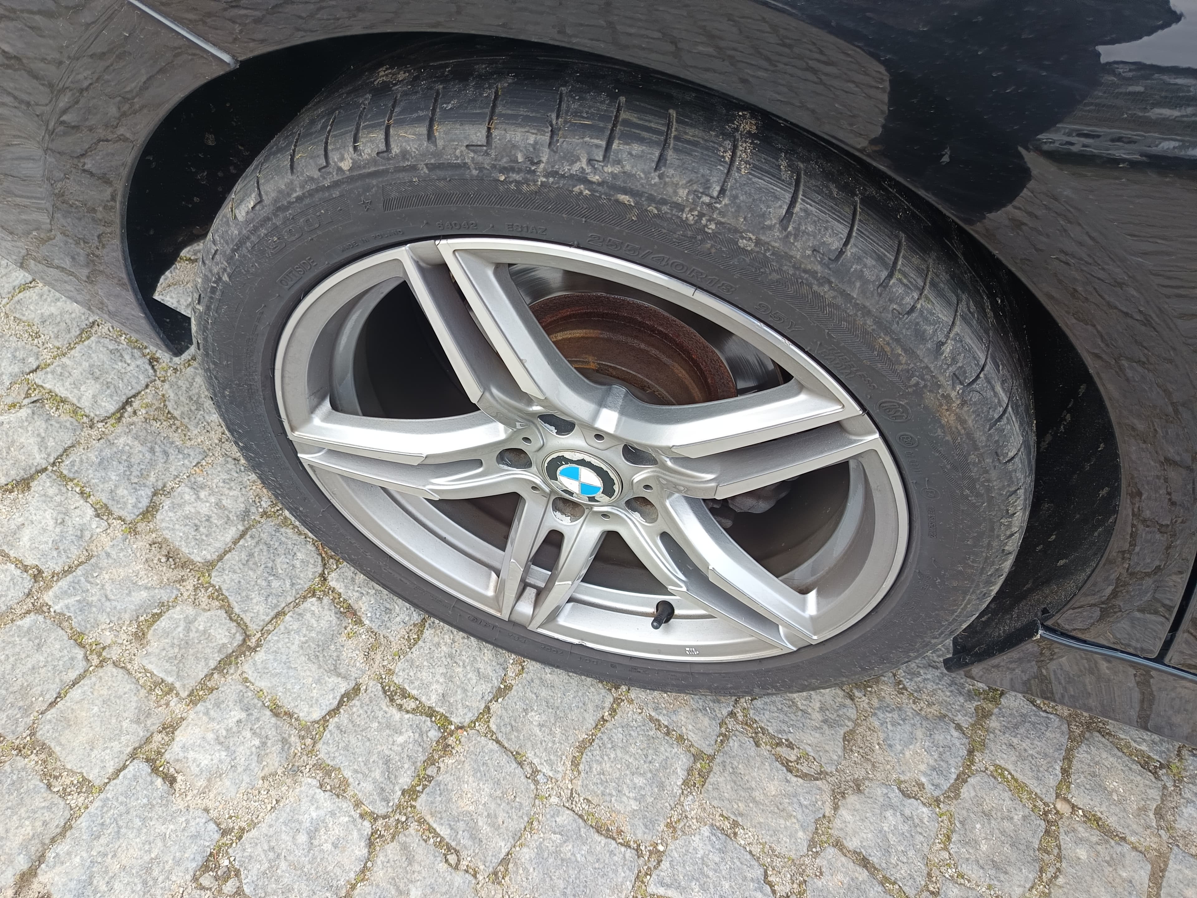 BMW 318d · Ano 2012 Més Maio — image 9