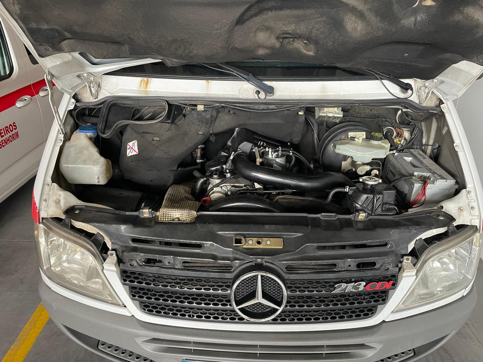 Mercedes-Benz 213 CDI · Ano 2004 — image 5