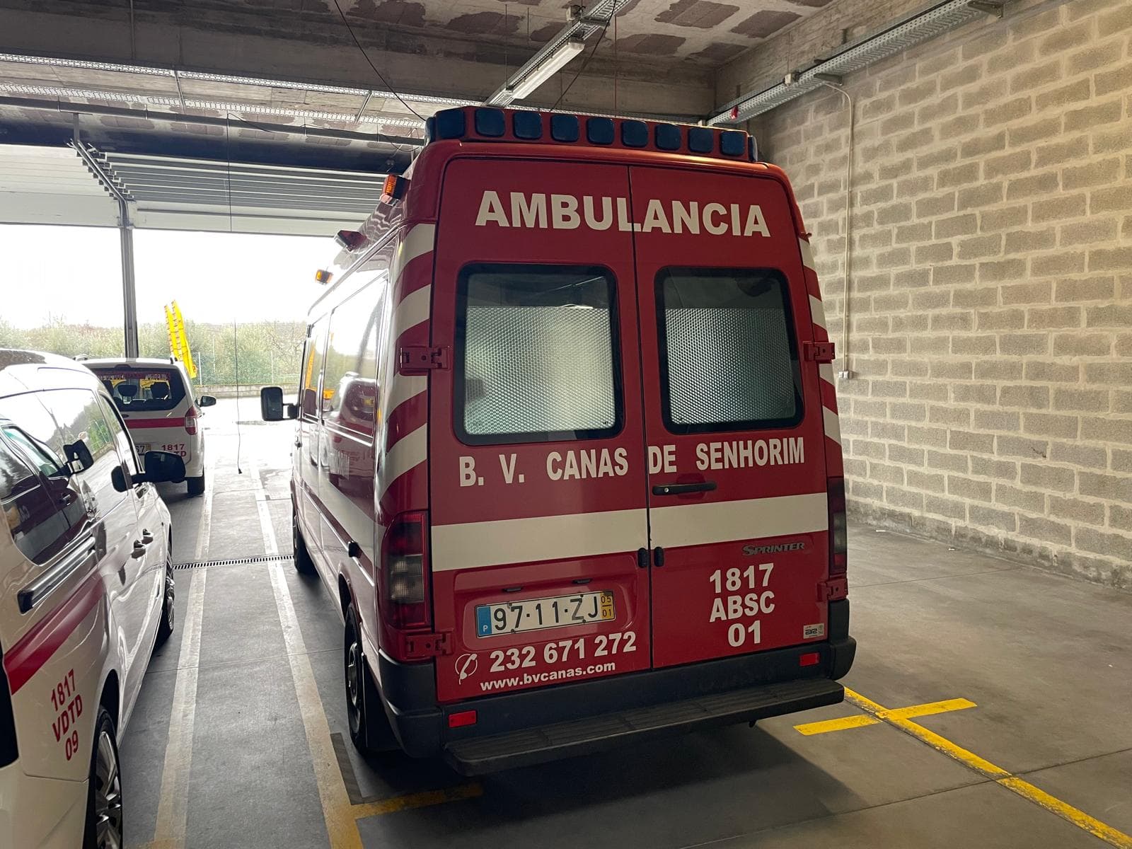 Mercedes-Benz Sprinter 313 CDI · Ano 2005 — image 4