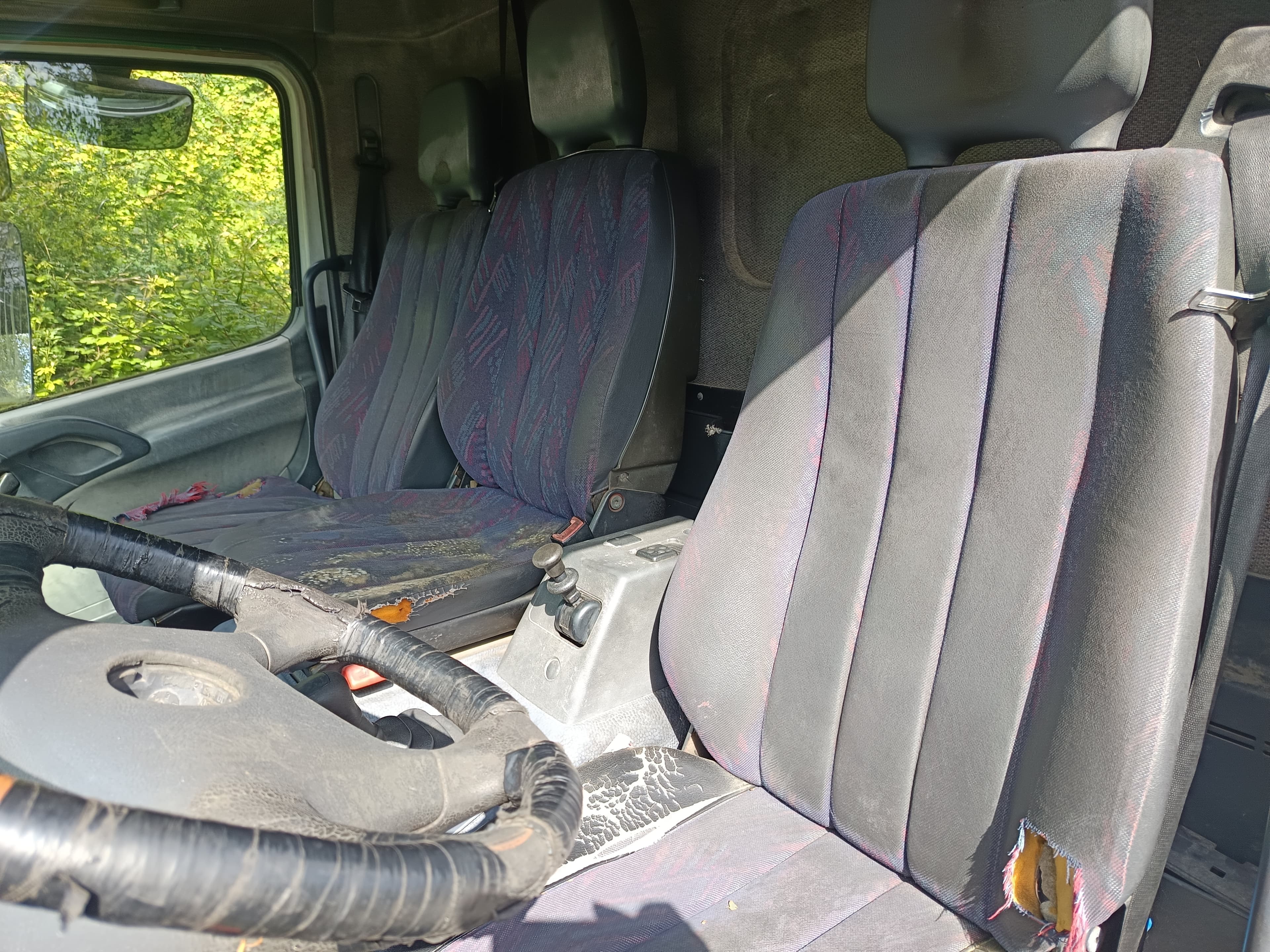 Mercedes-Benz Atego 815 · Ano 1999 — image 12