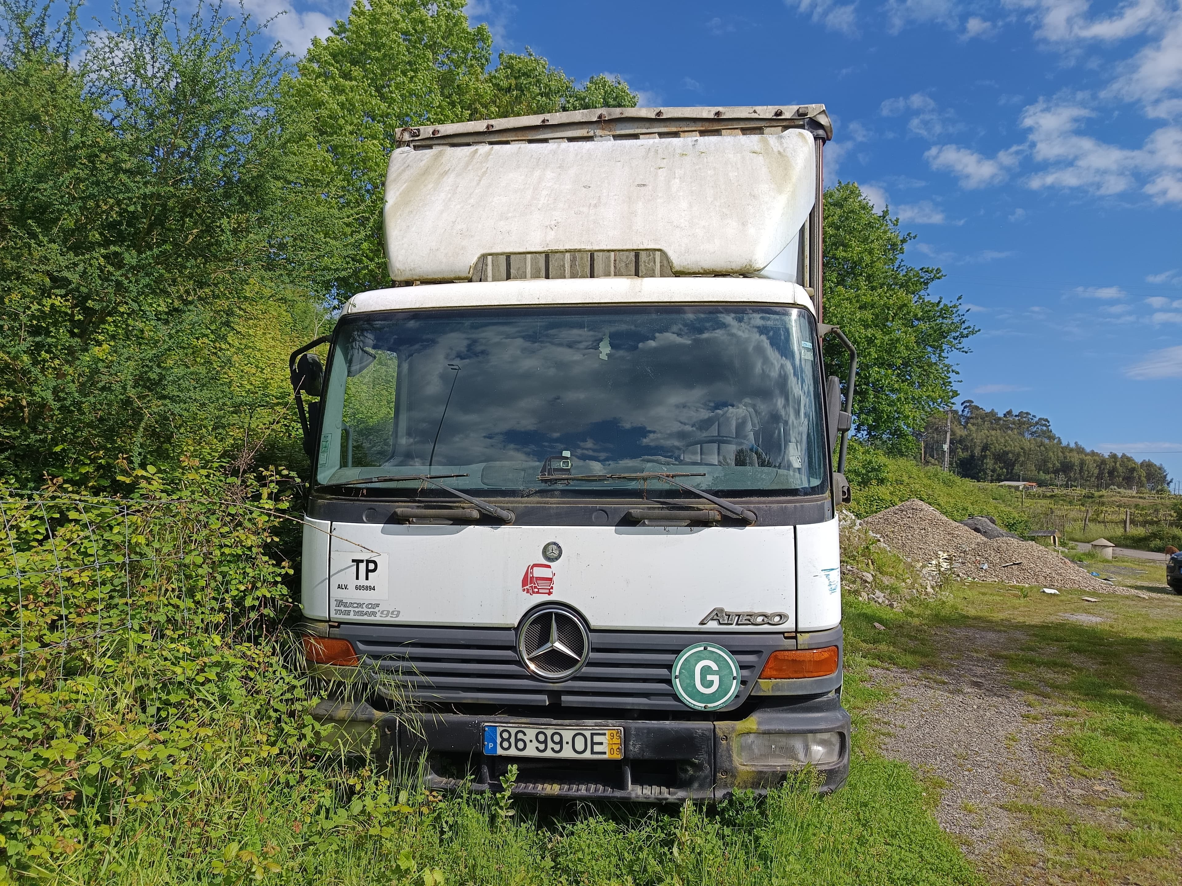 Mercedes-Benz Atego 815 · Ano 1999 — image 2