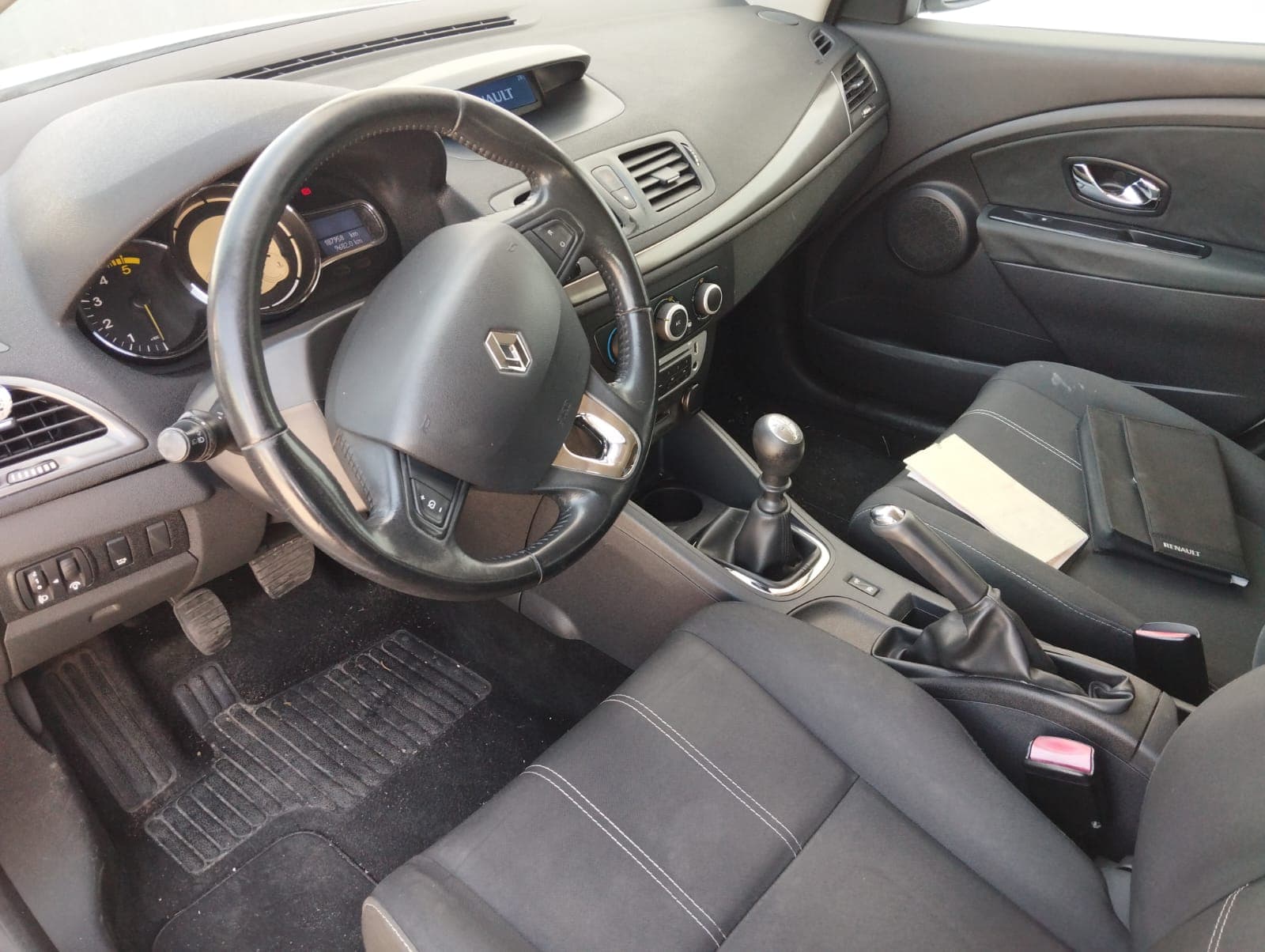 Renault Mégane · Ano 2015 — image 14