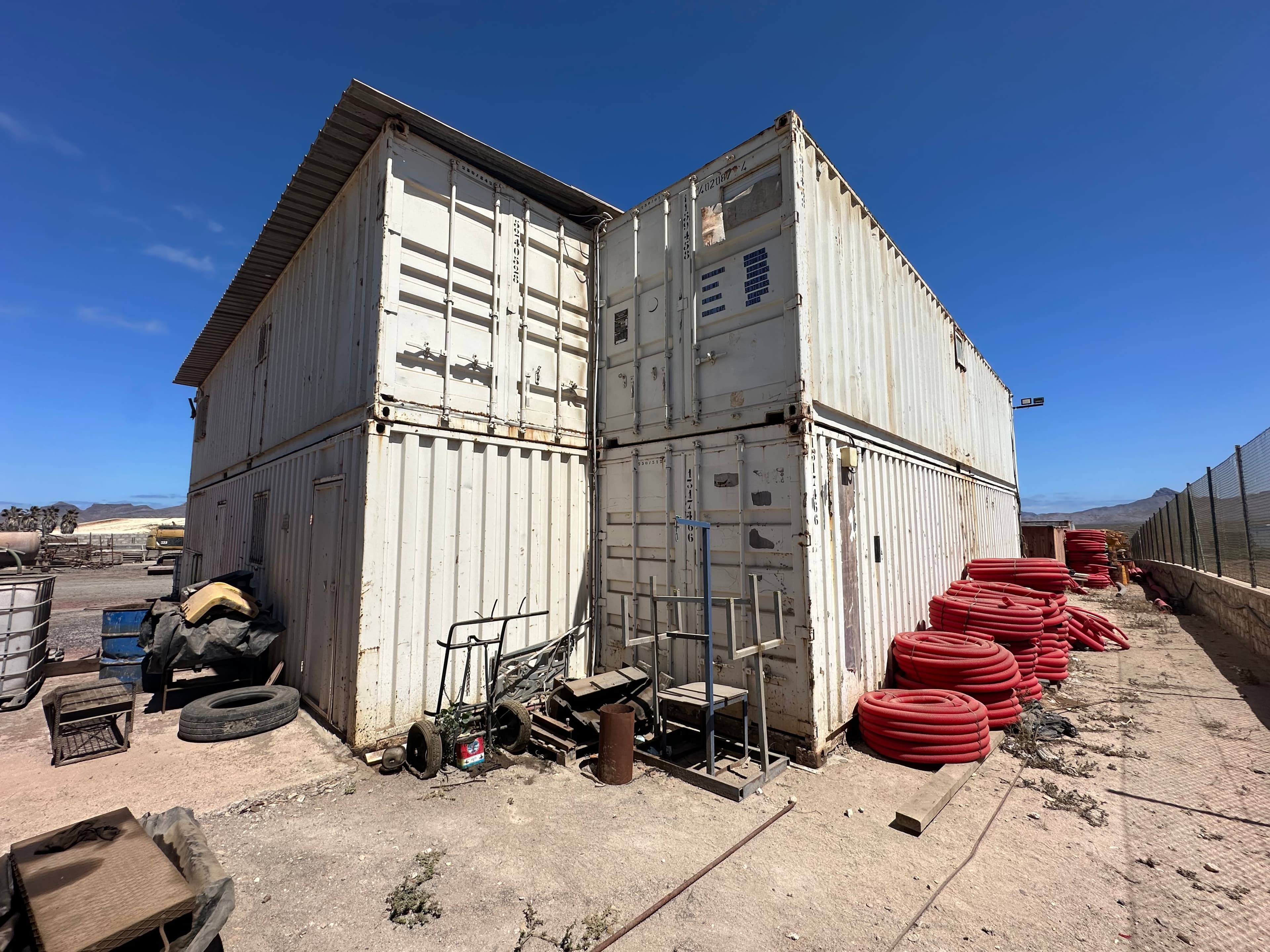 Estrutura modular com seis contentores — imagem 7
