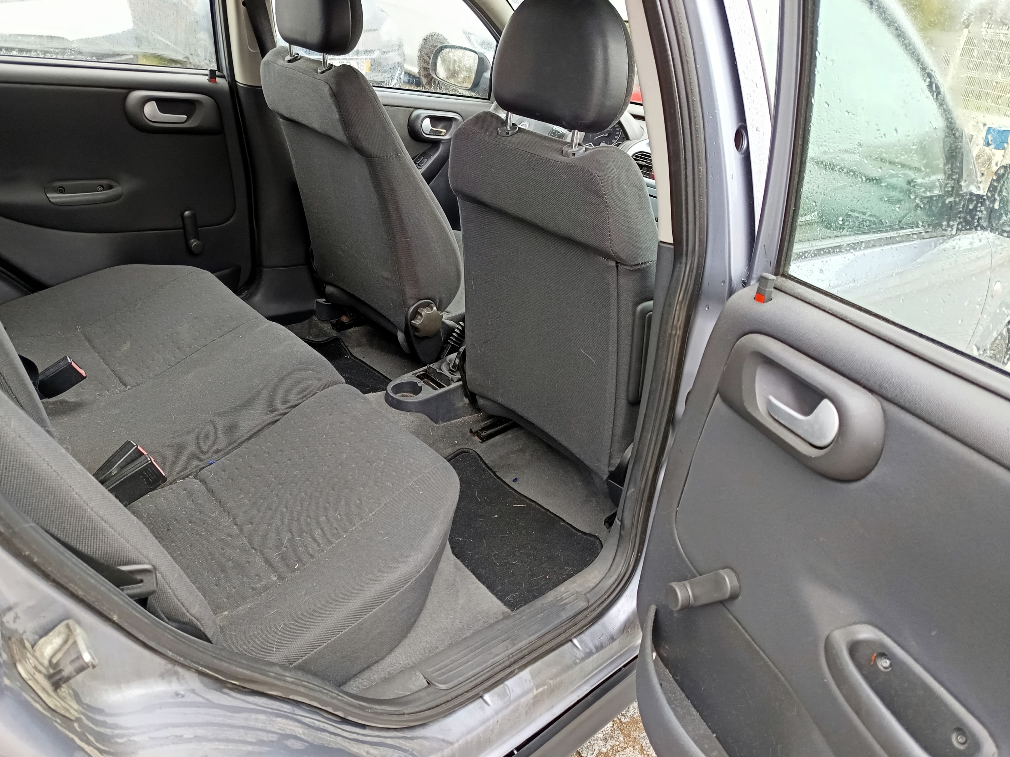 Opel Corsa · Ano 2003 — image 29