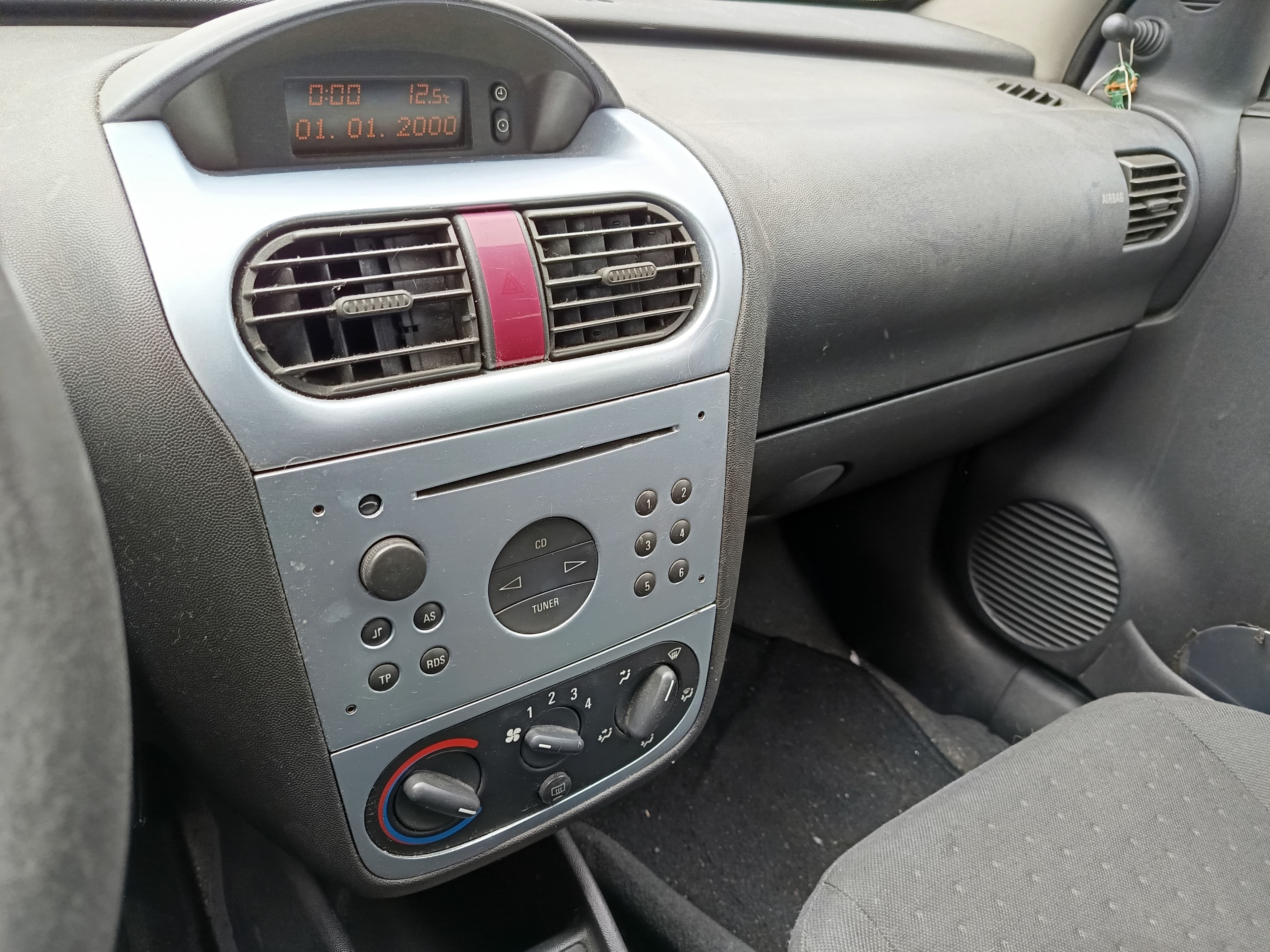 Opel Corsa · Ano 2003 — image 11