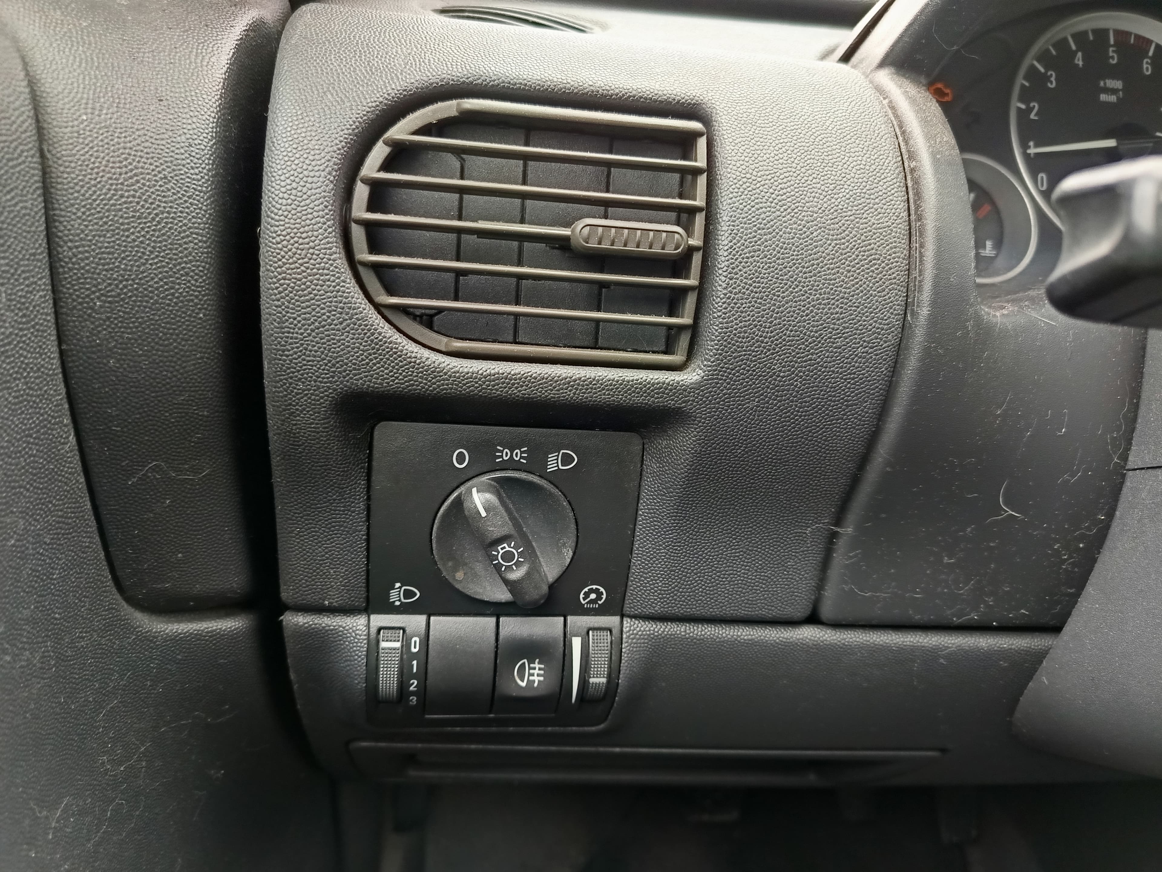 Opel Corsa · Ano 2003 — image 19
