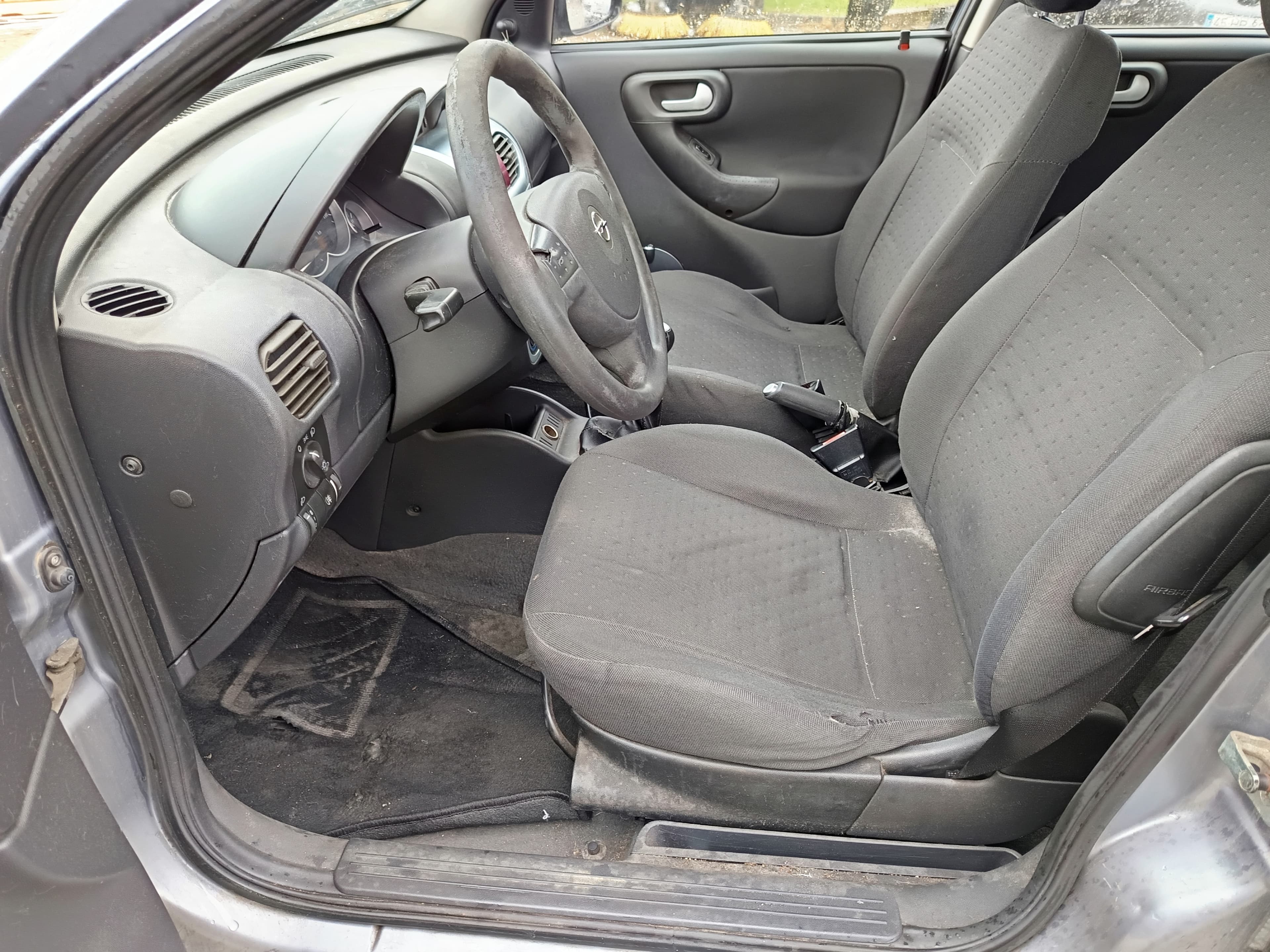 Opel Corsa · Ano 2003 — image 40