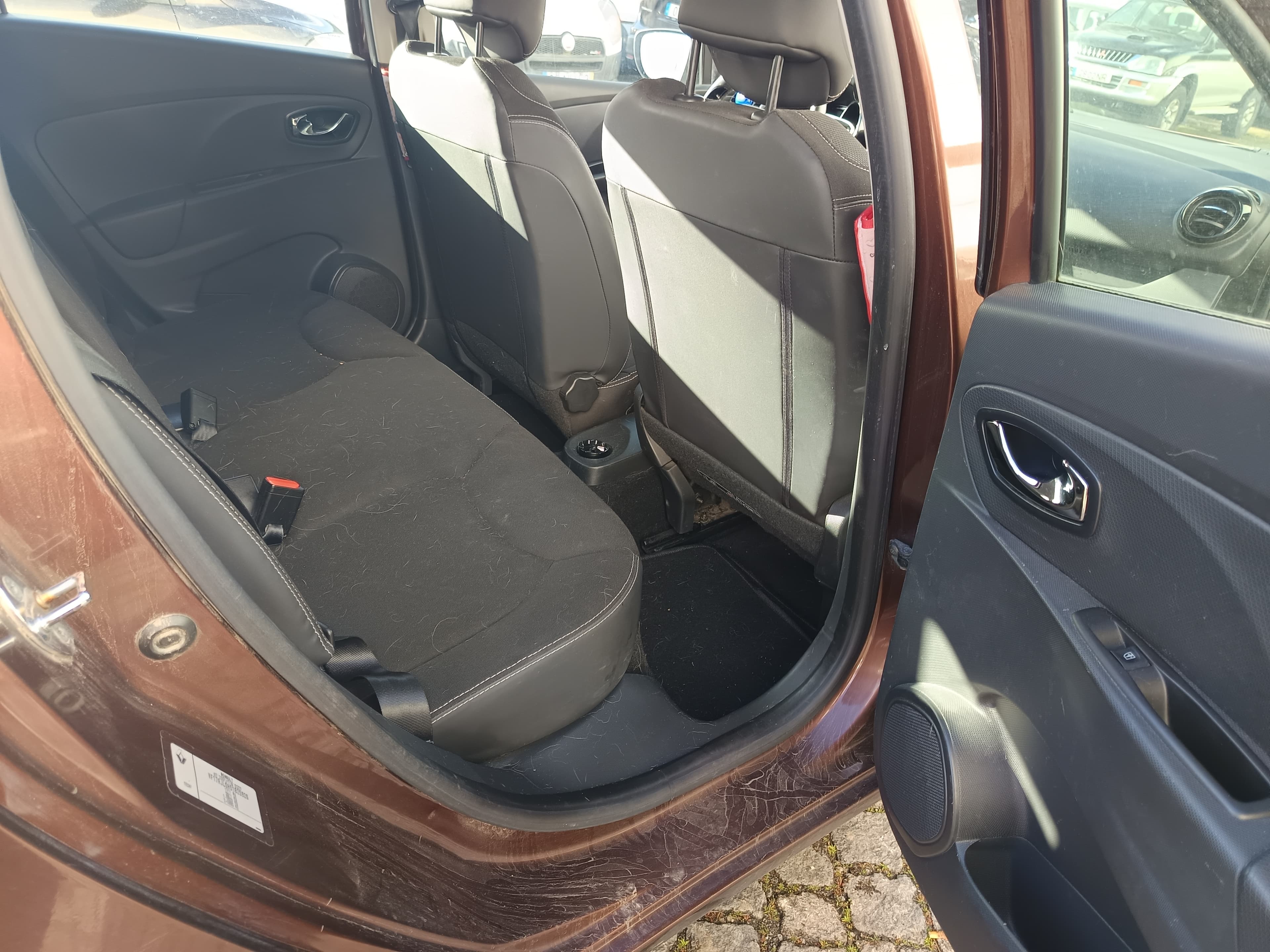 Renault Clio · Année 2014 — image 19