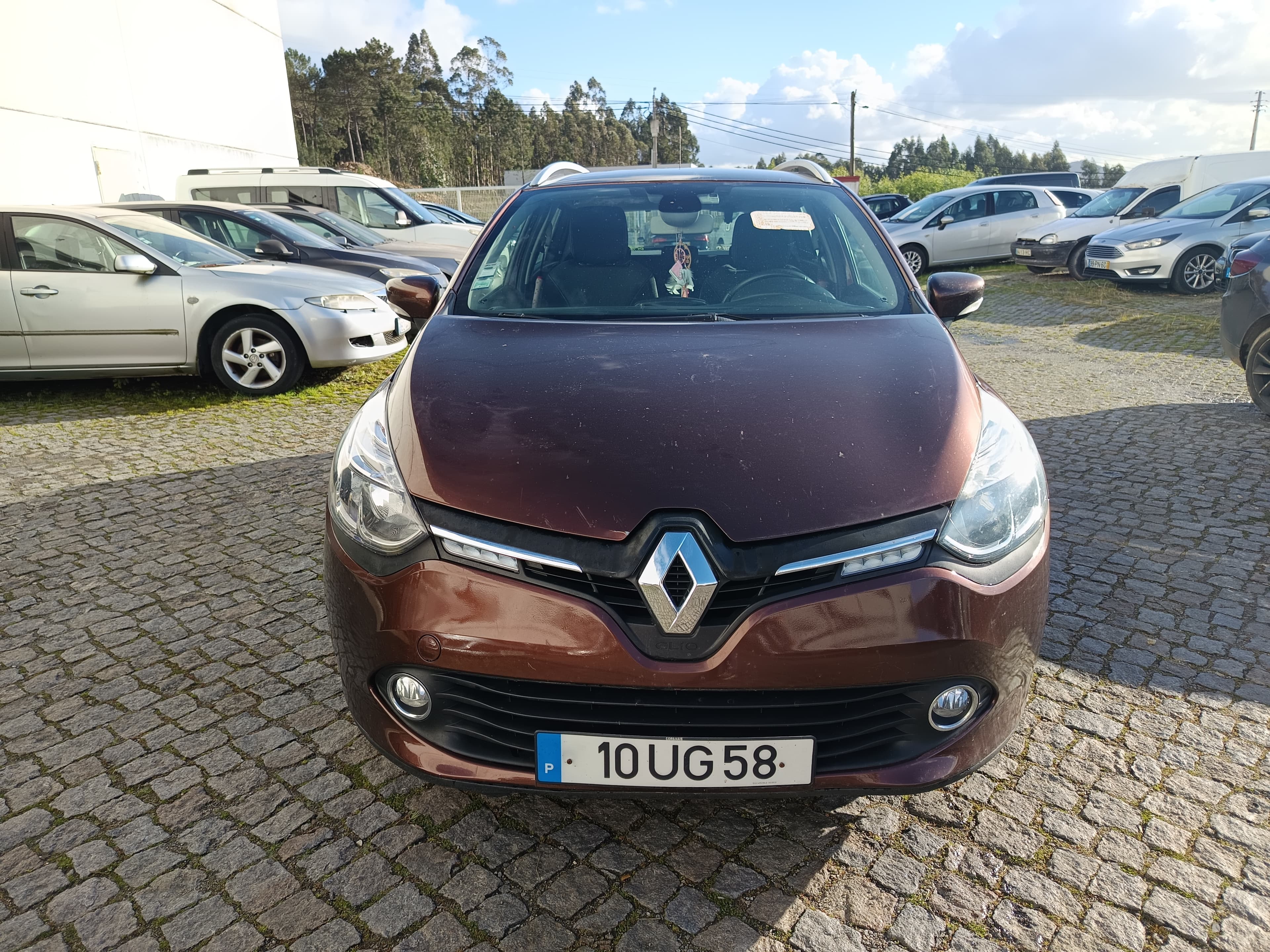 Renault Clio · Année 2014 — image 2