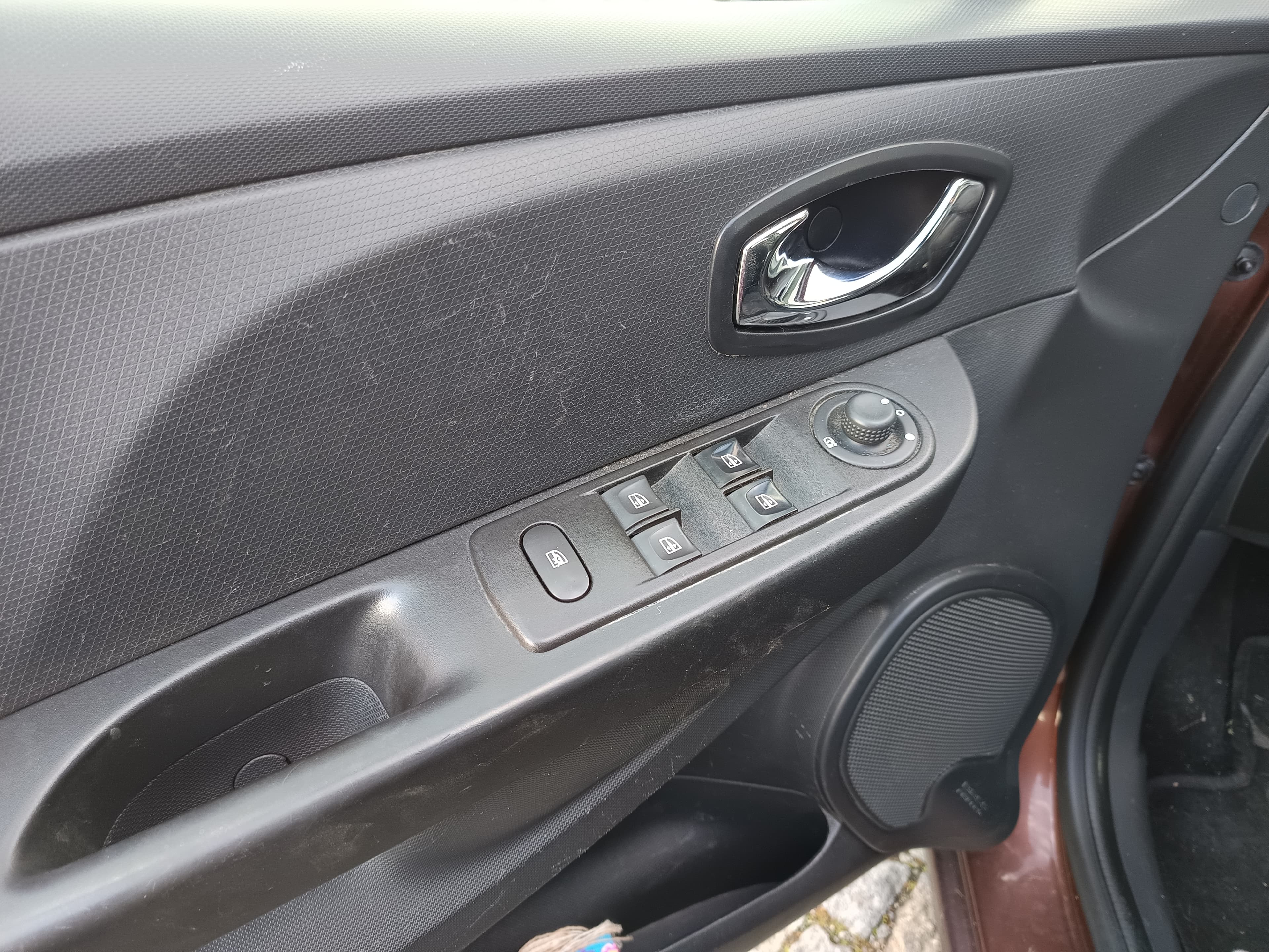 Renault Clio · Année 2014 — image 30