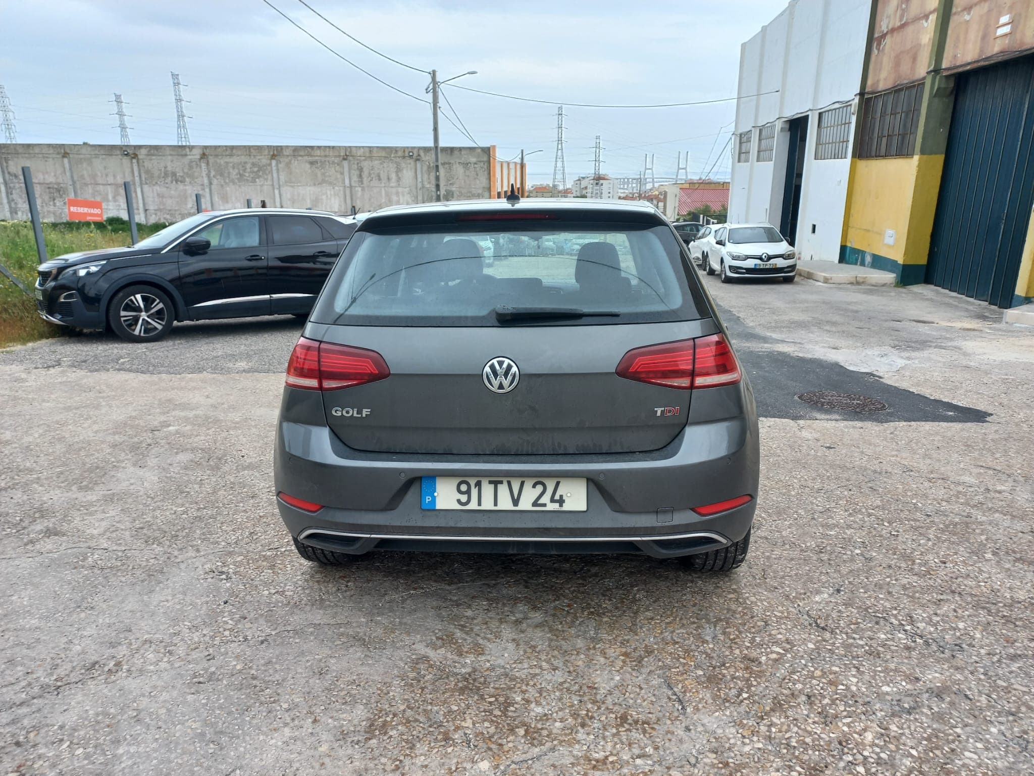 Volkswagen Golf 1.6 TDI · Ano 2017 — imagem 6