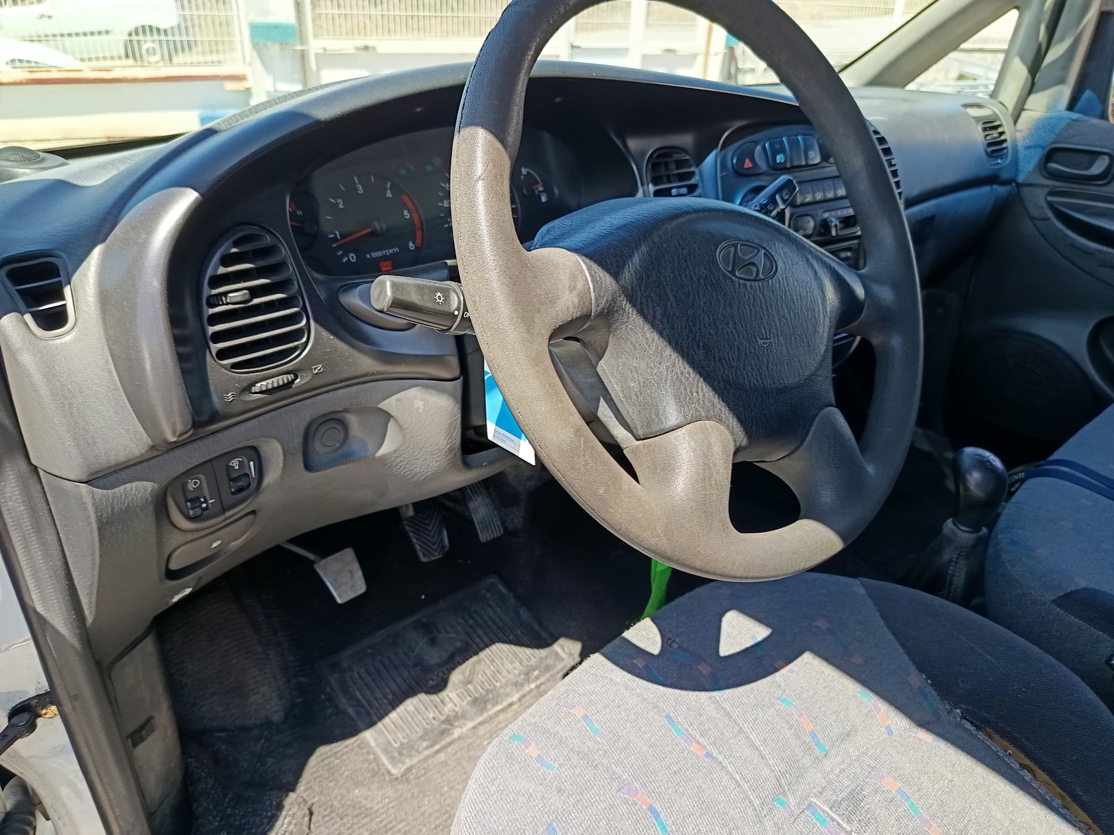 Hyundai H1 · Ano 1998 — image 29