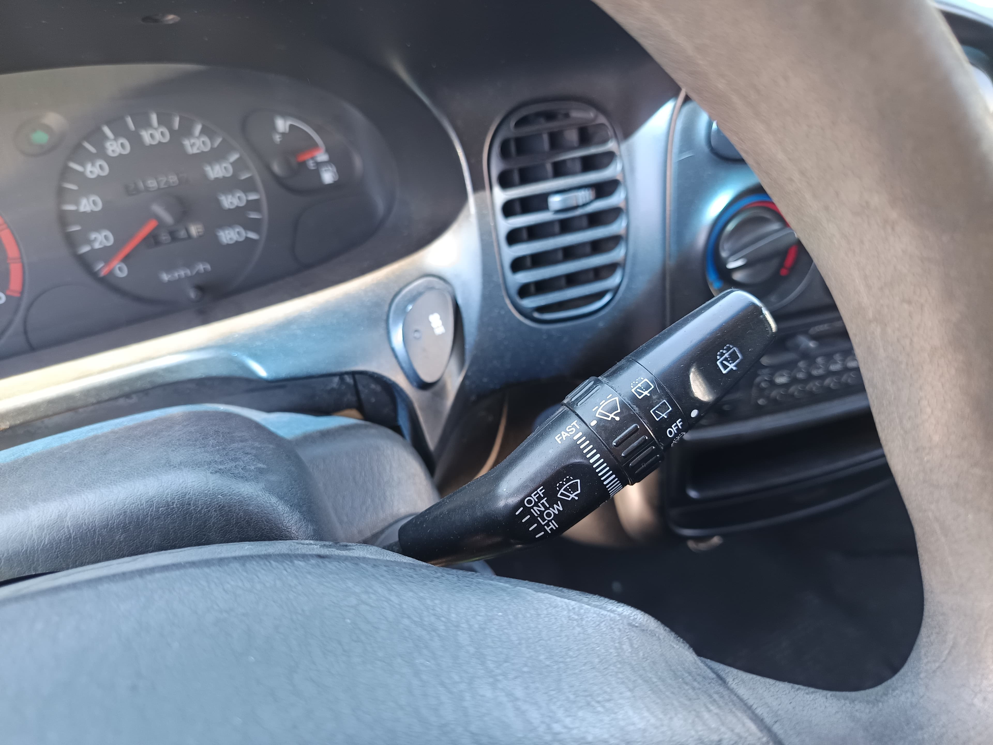 Hyundai H1 · Ano 1998 — image 34
