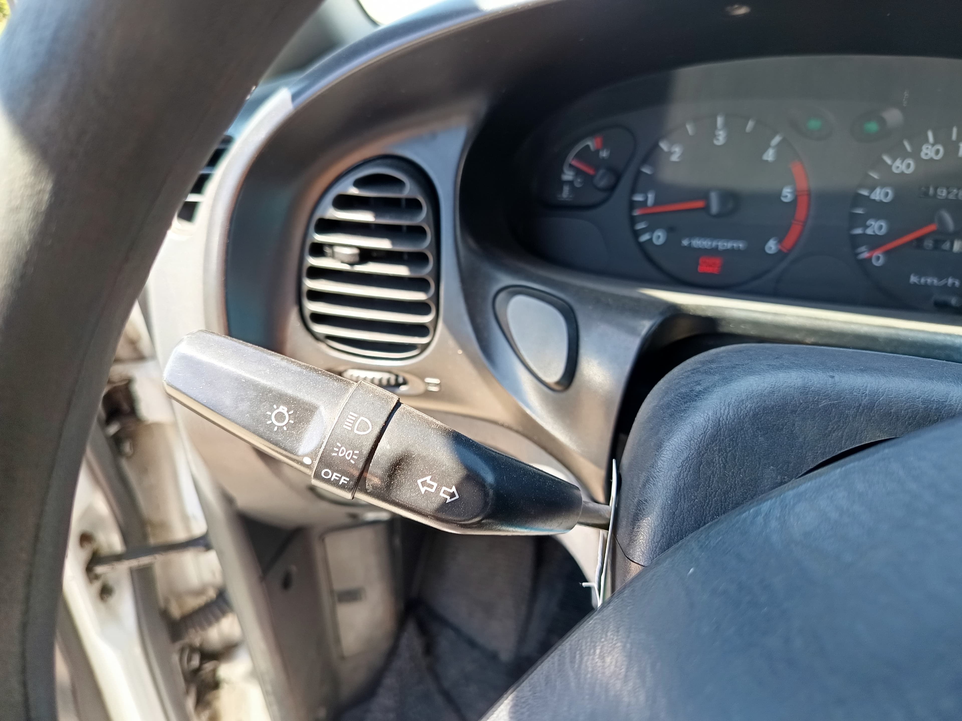 Hyundai H1 · Ano 1998 — image 35