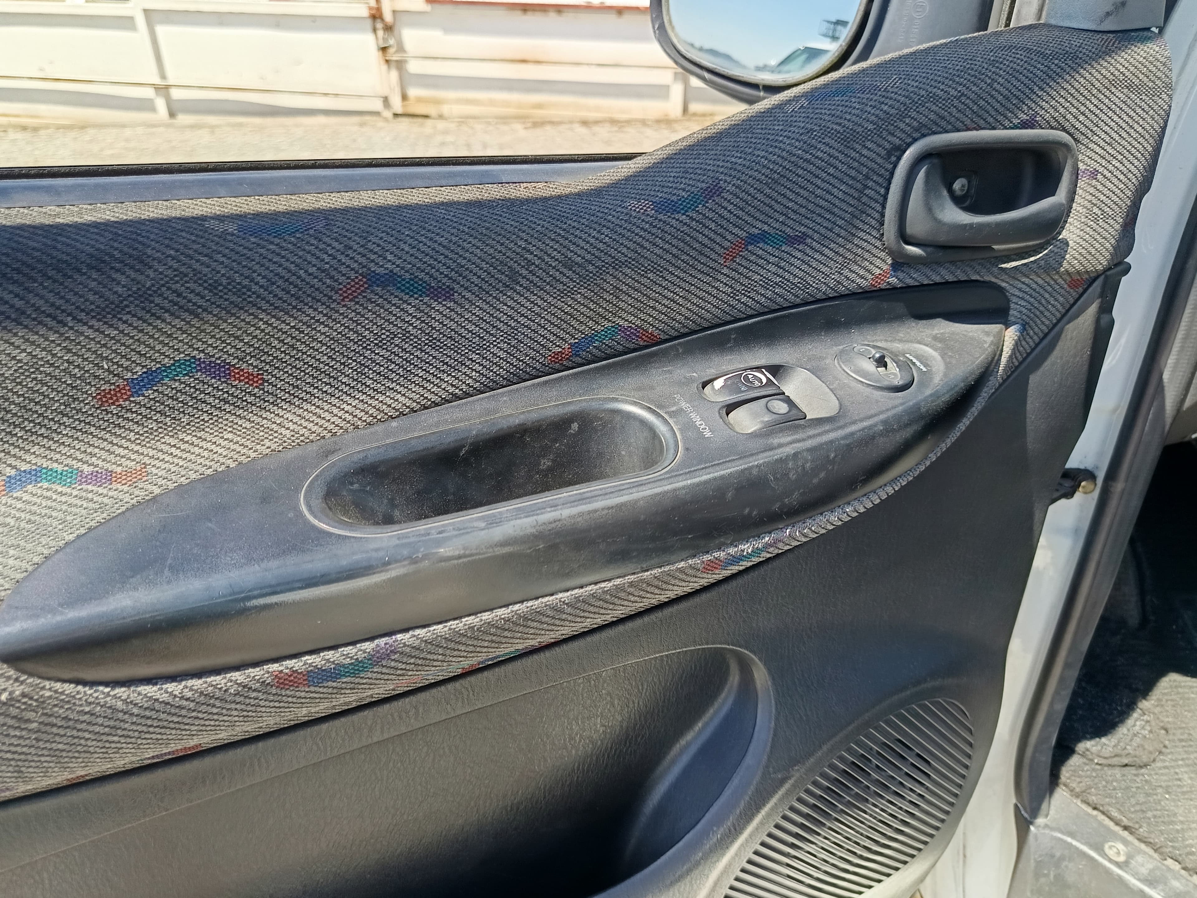 Hyundai H1 · Ano 1998 — image 27