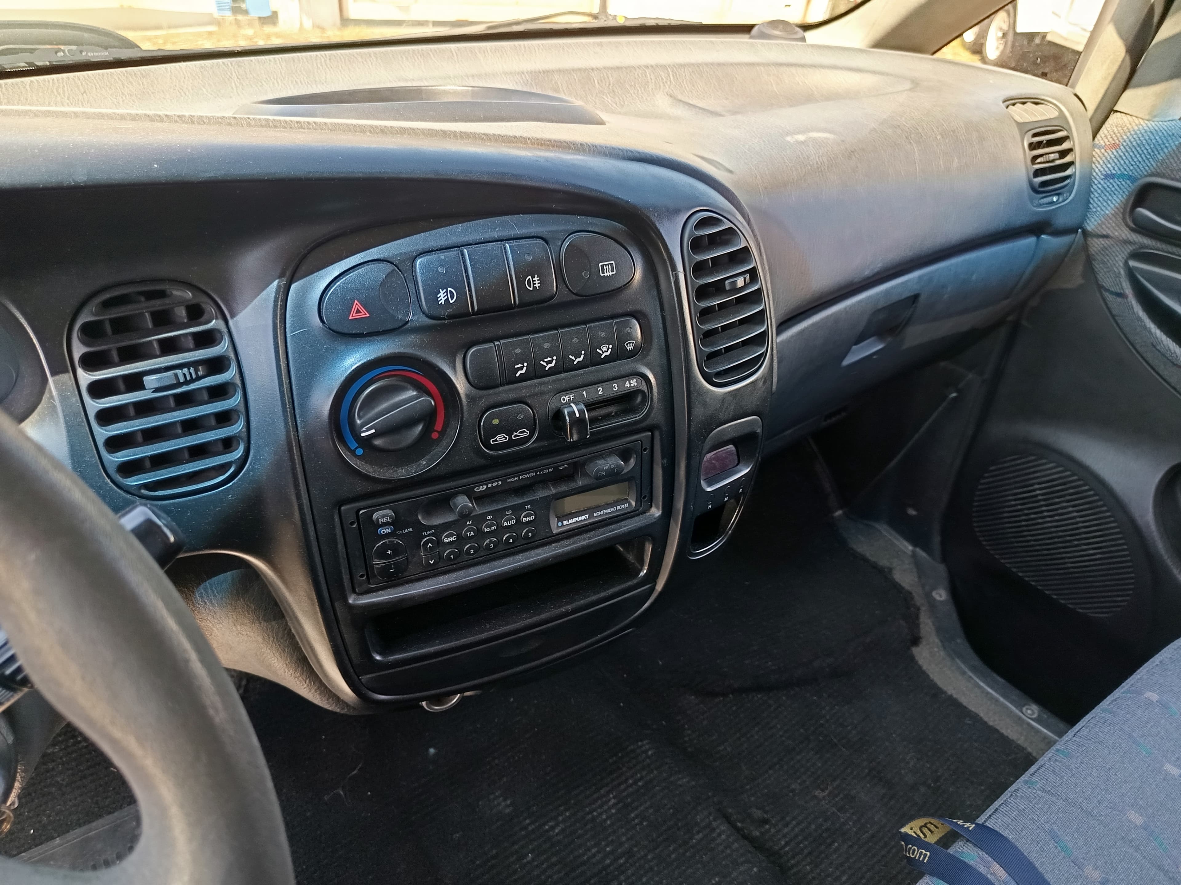 Hyundai H1 · Ano 1998 — image 30