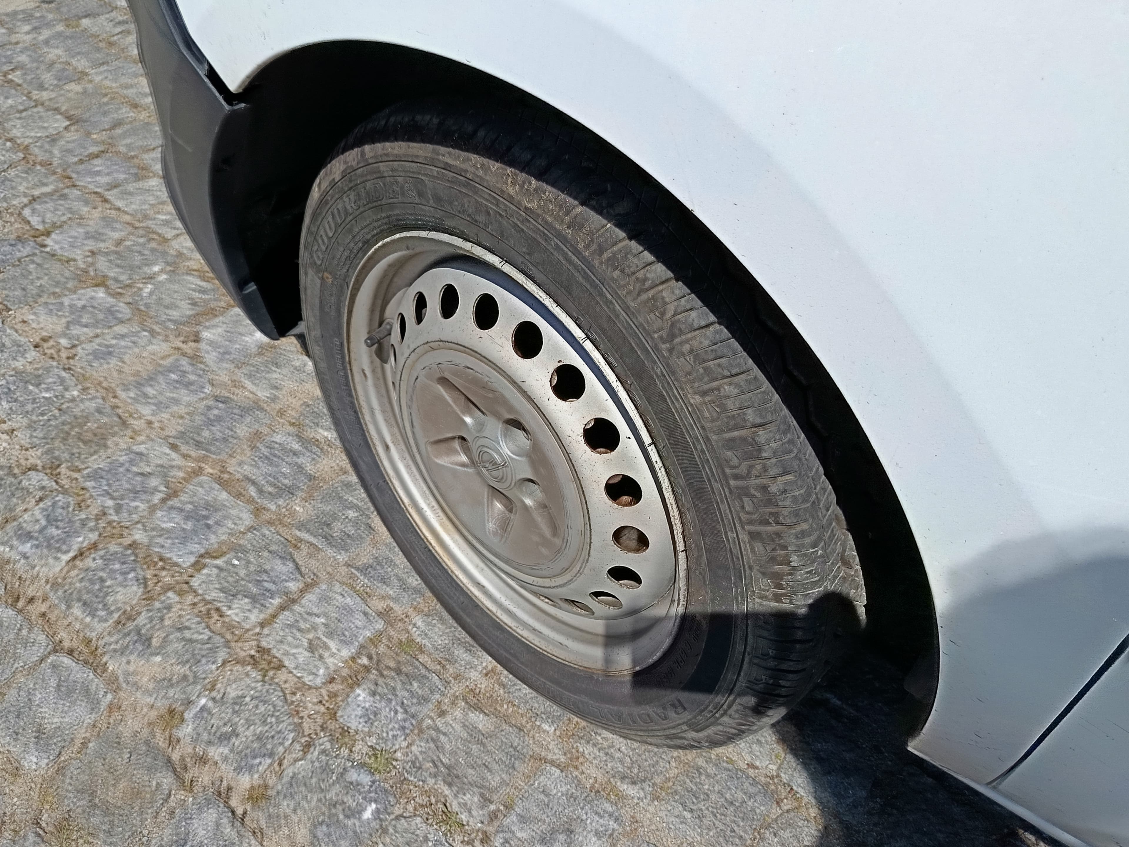 Opel Combo · Ano 2017 — image 16