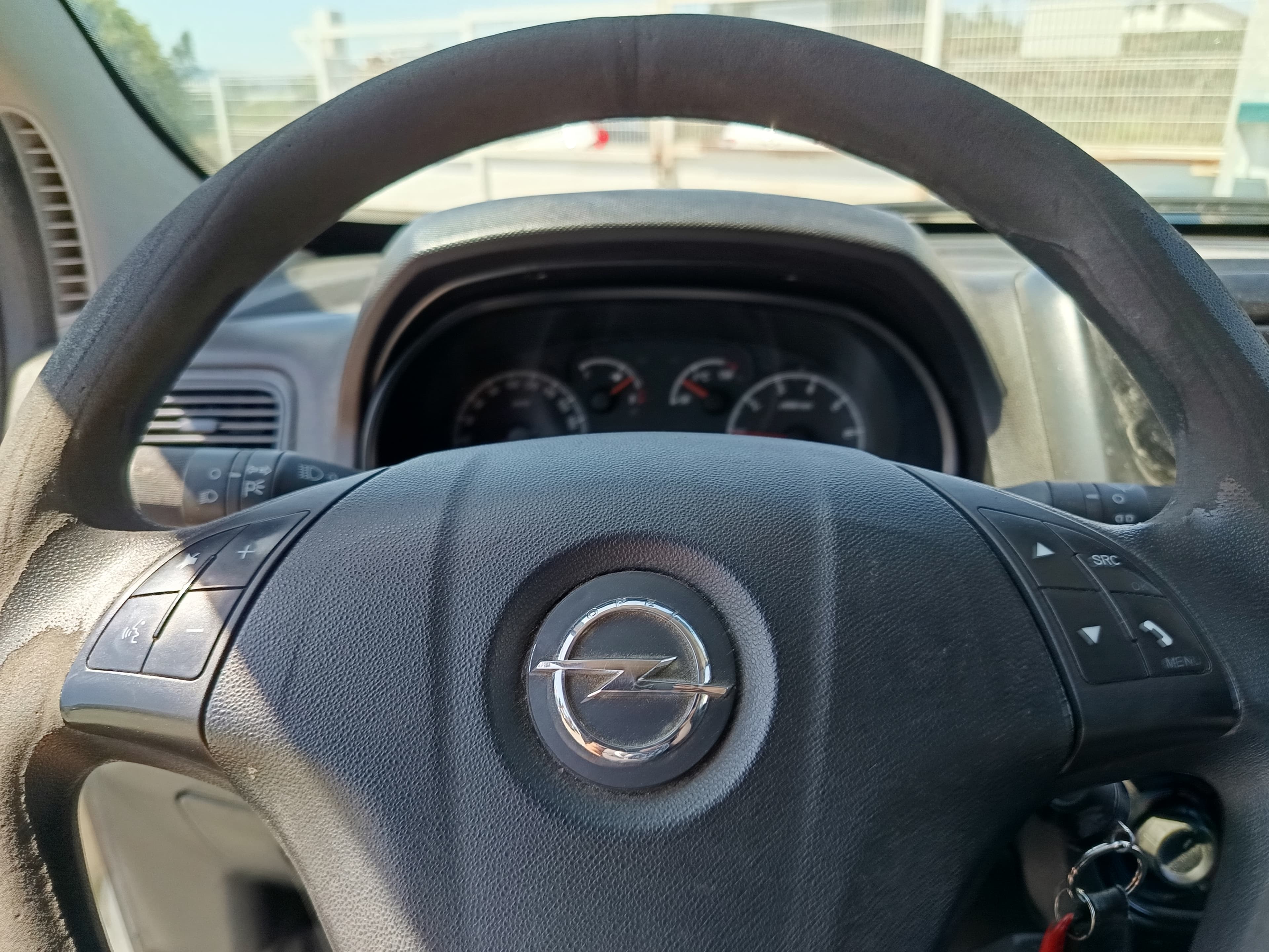 Opel Combo · Ano 2017 — image 34