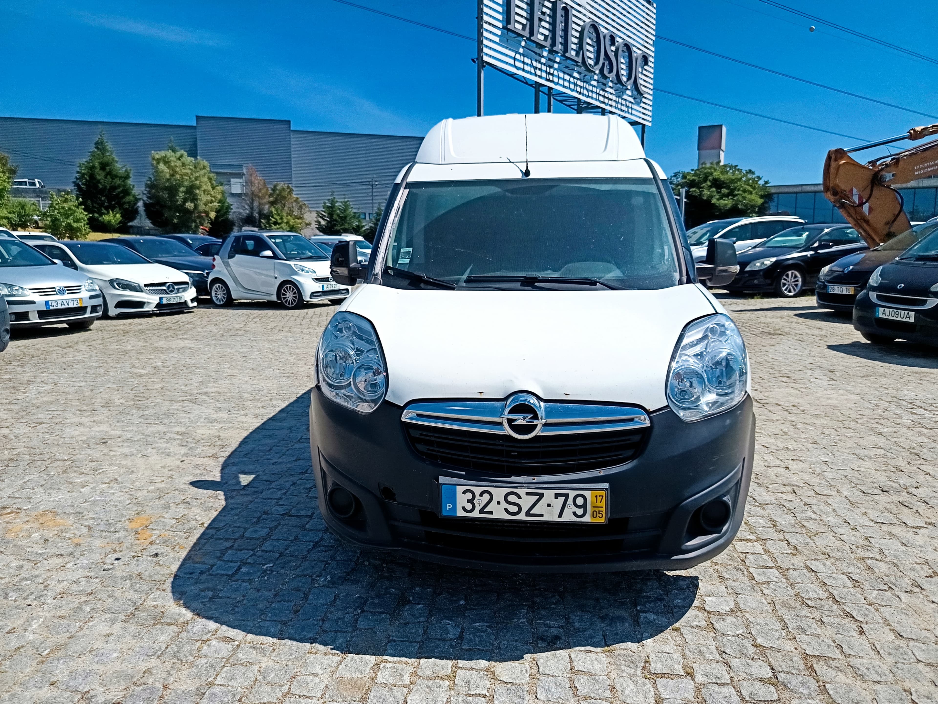 Opel Combo · Ano 2017 — image 2