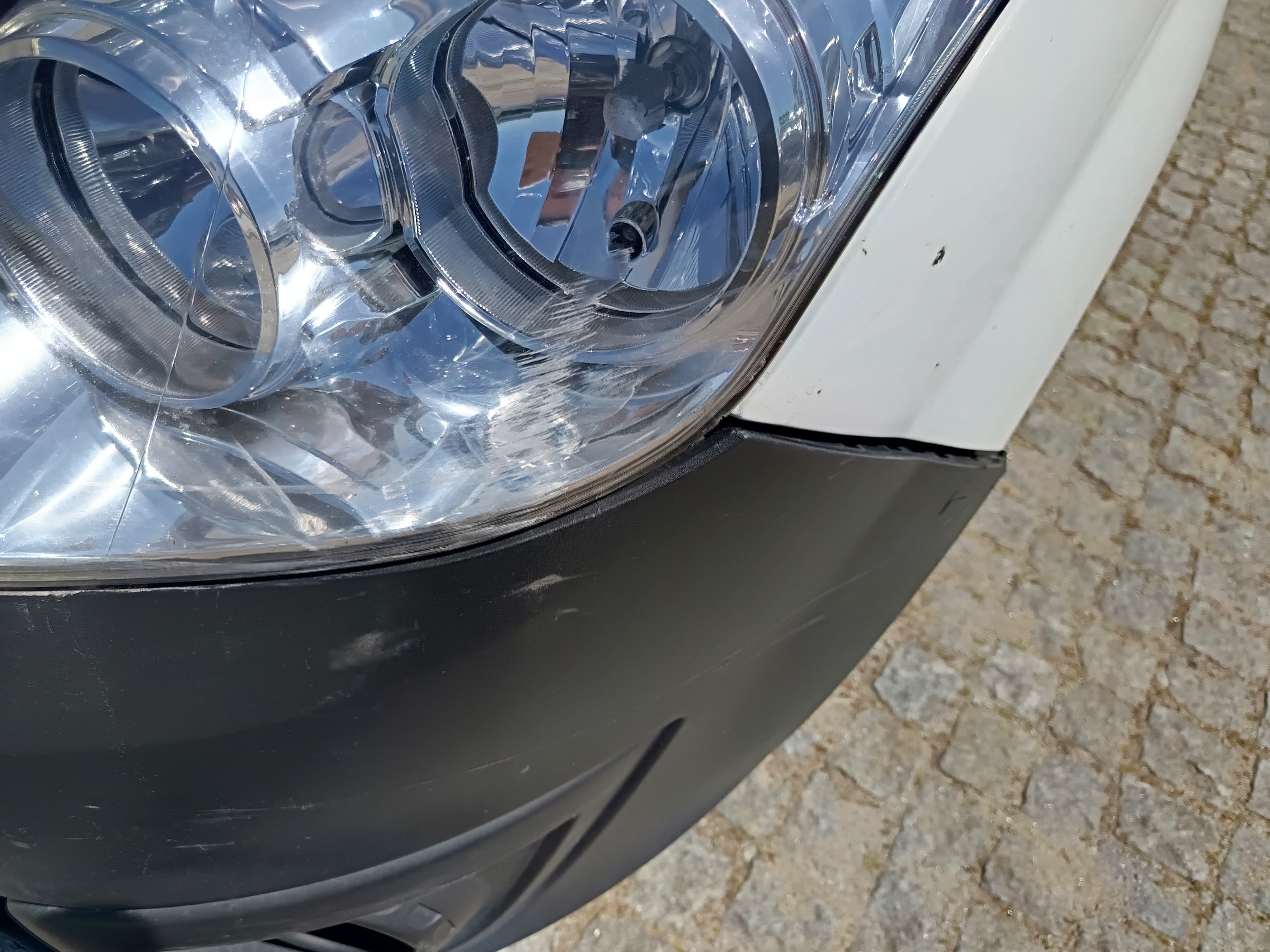 Opel Combo · Ano 2017 — image 17