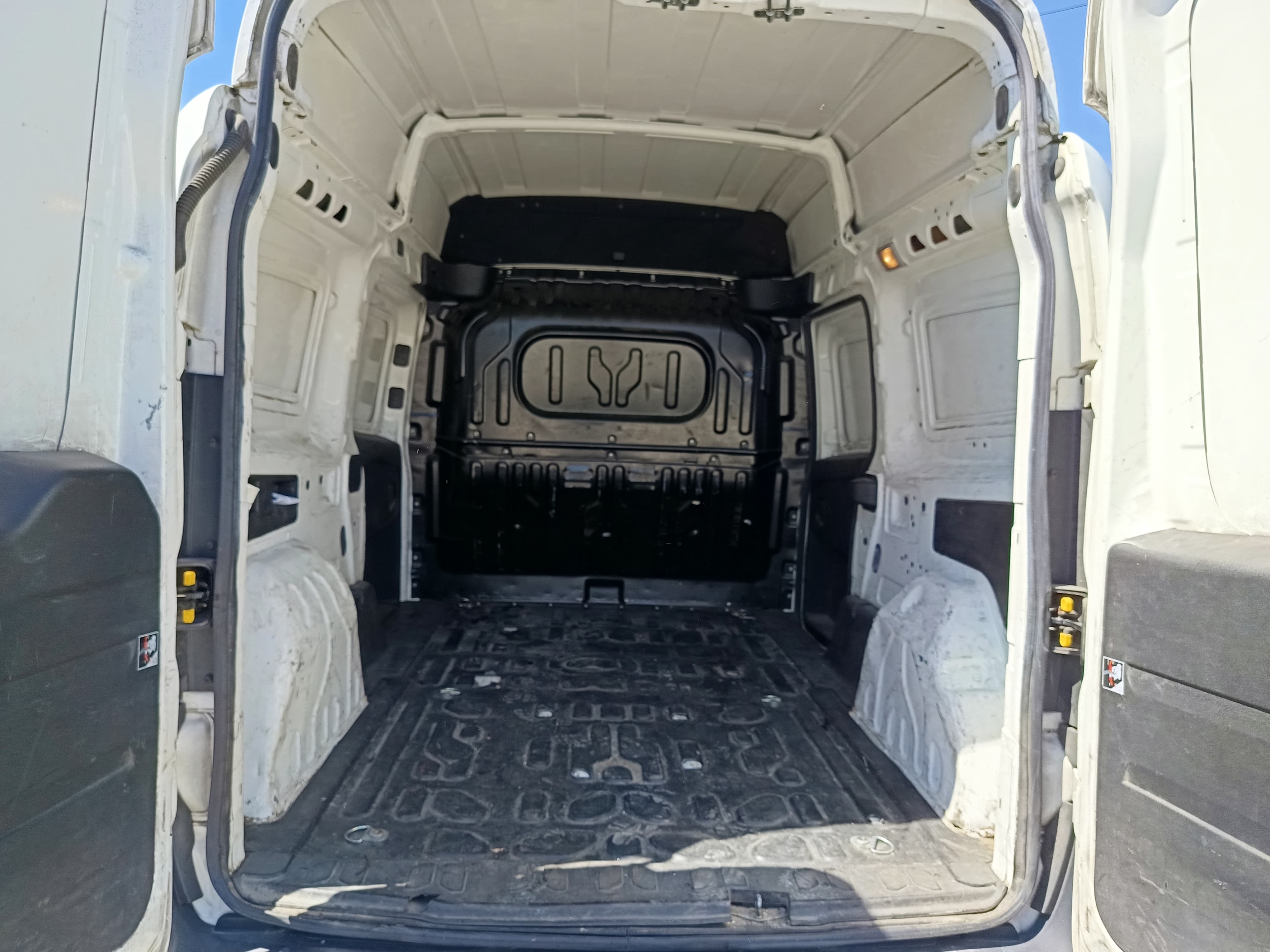 Opel Combo · Ano 2017 — image 22