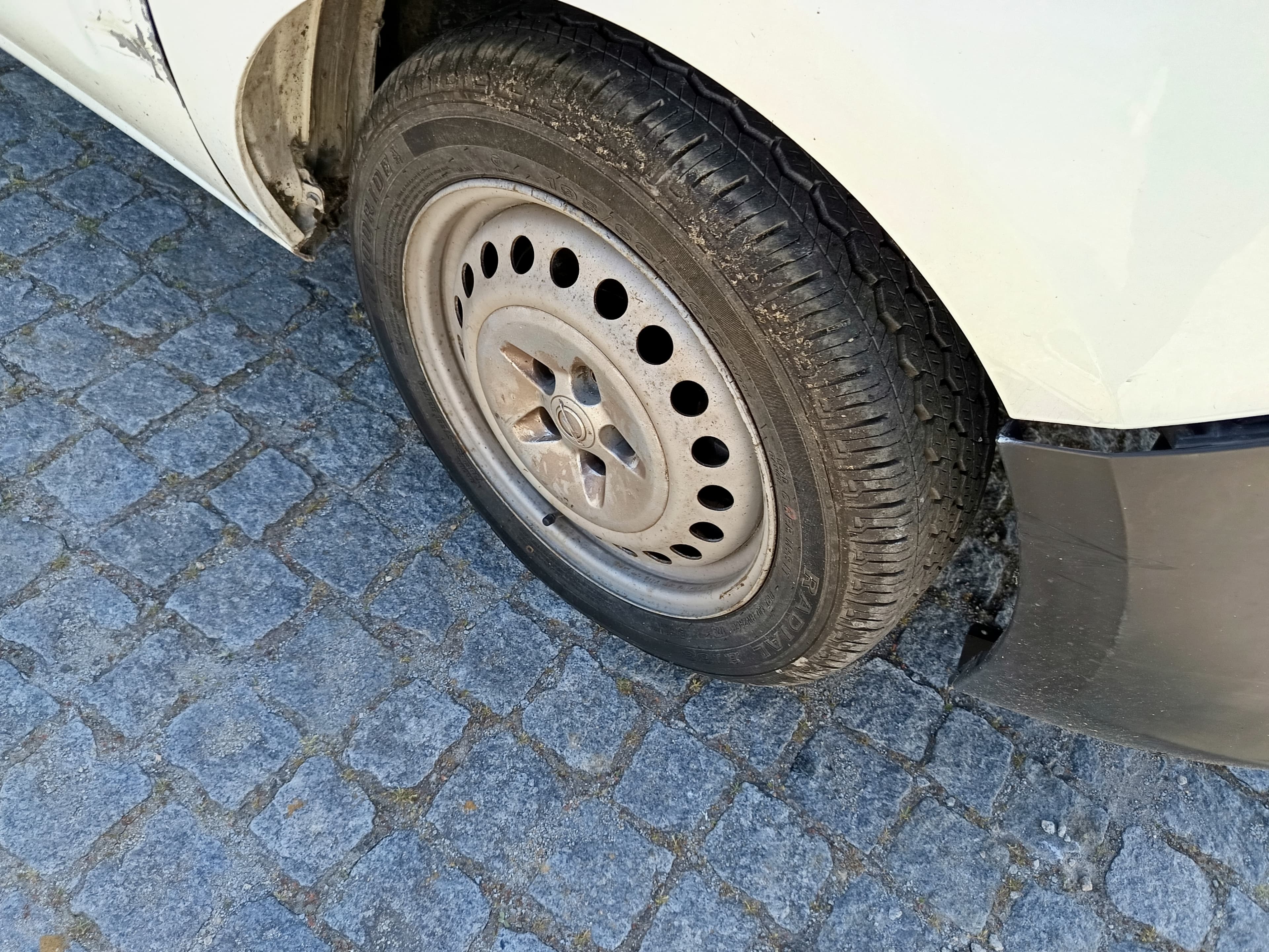 Opel Combo · Ano 2017 — image 8