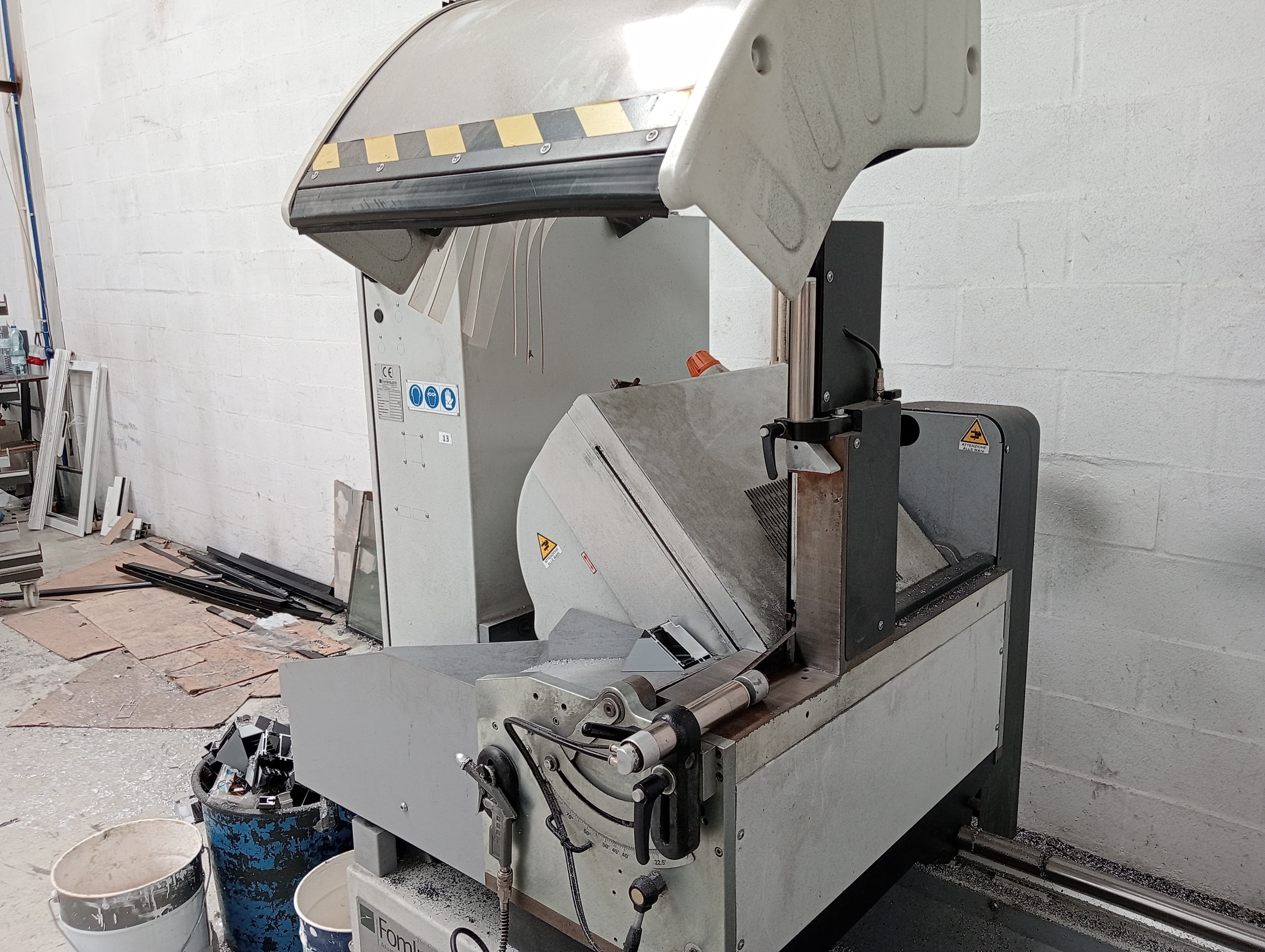 Máquina de Corte de alumínio — imagem 3