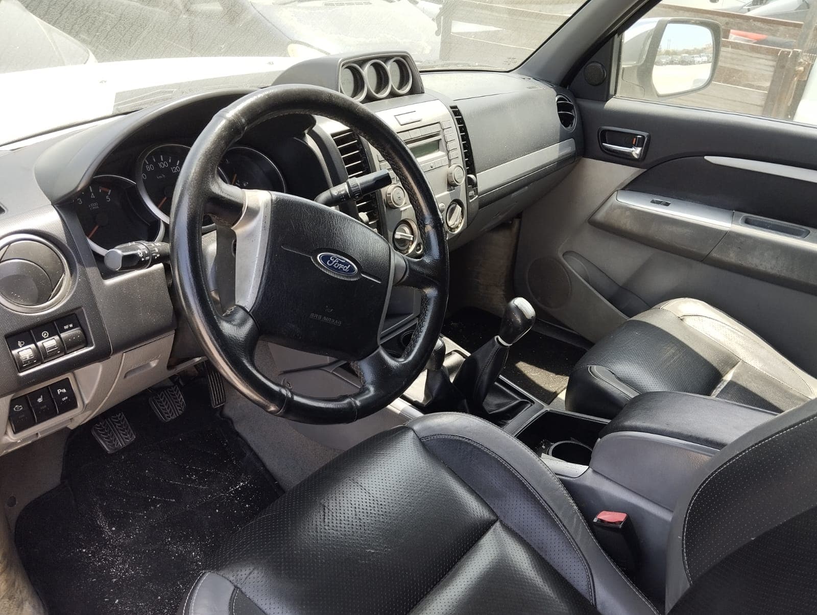 Ford Ranger · Ano 2011 — image 12