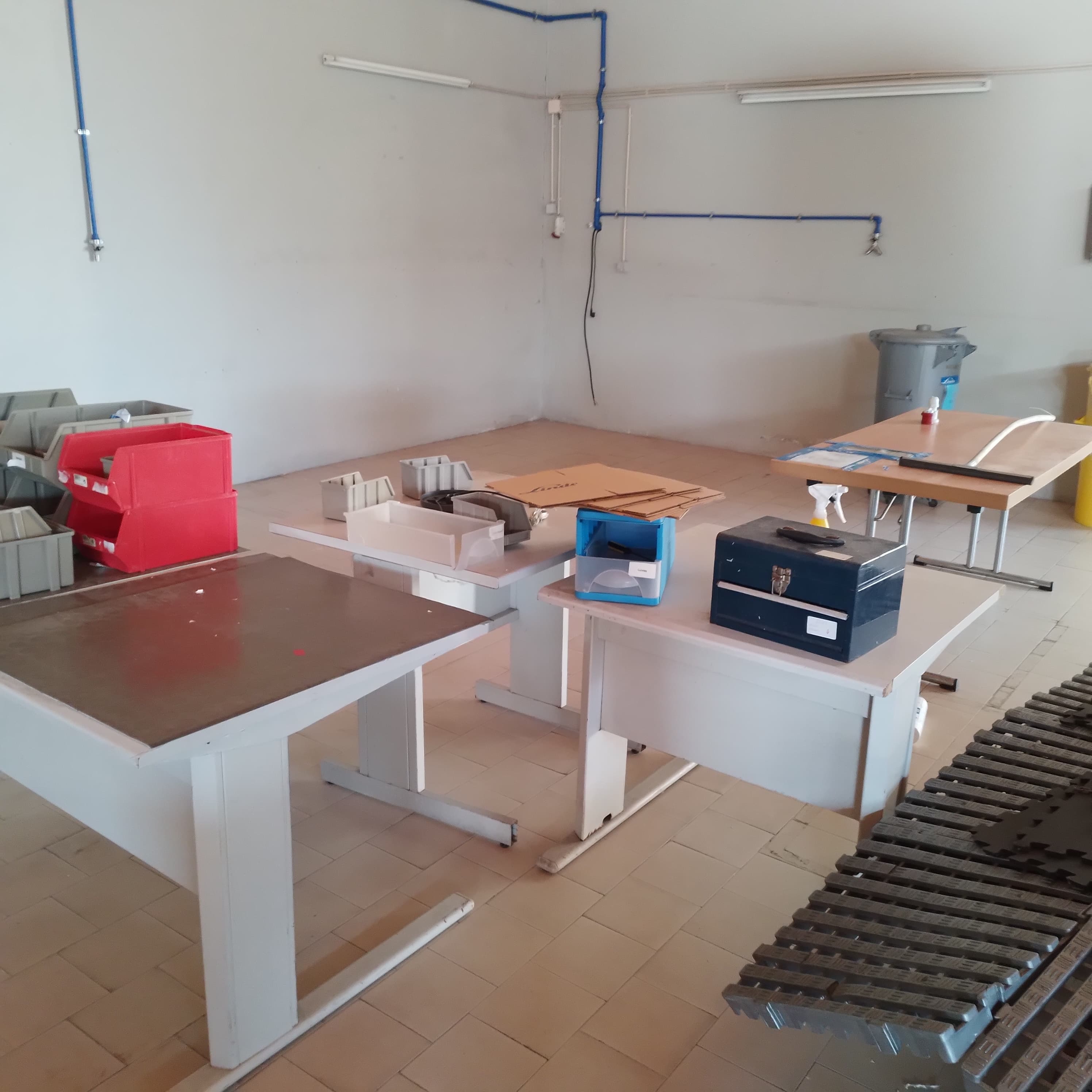 Equipamentos Industriais e de Escritório — imagem 22
