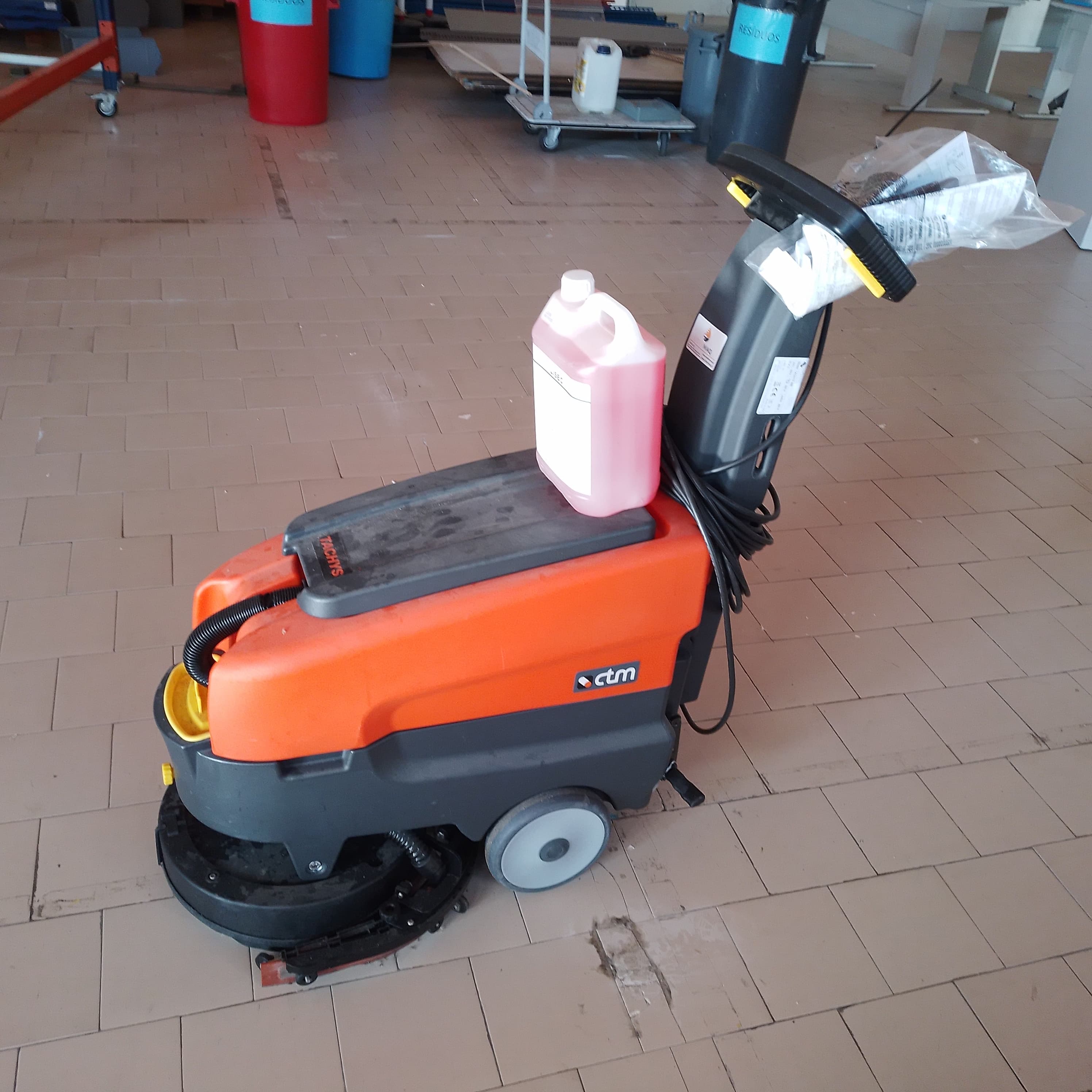 Equipamentos Industriais e de Escritório — imagem 26