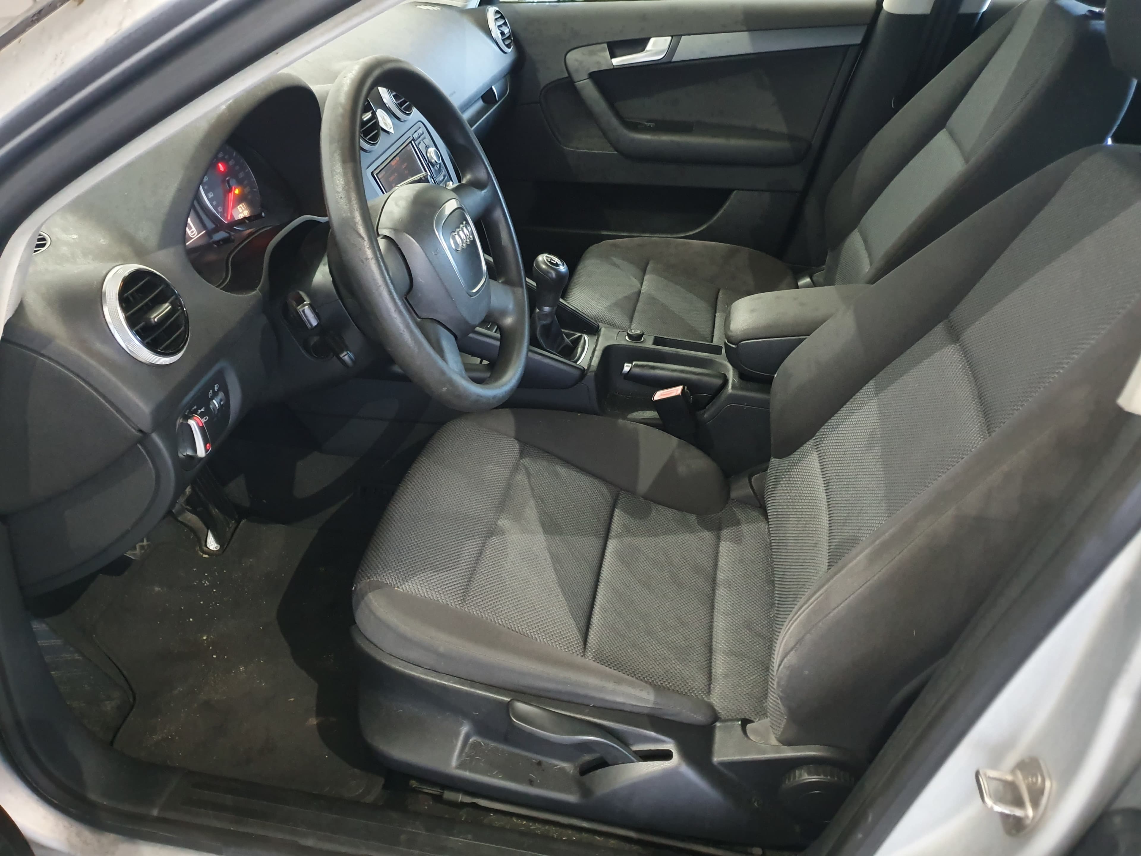 Audi A3 · Ano 2011   90-SF-04 — imagen 35