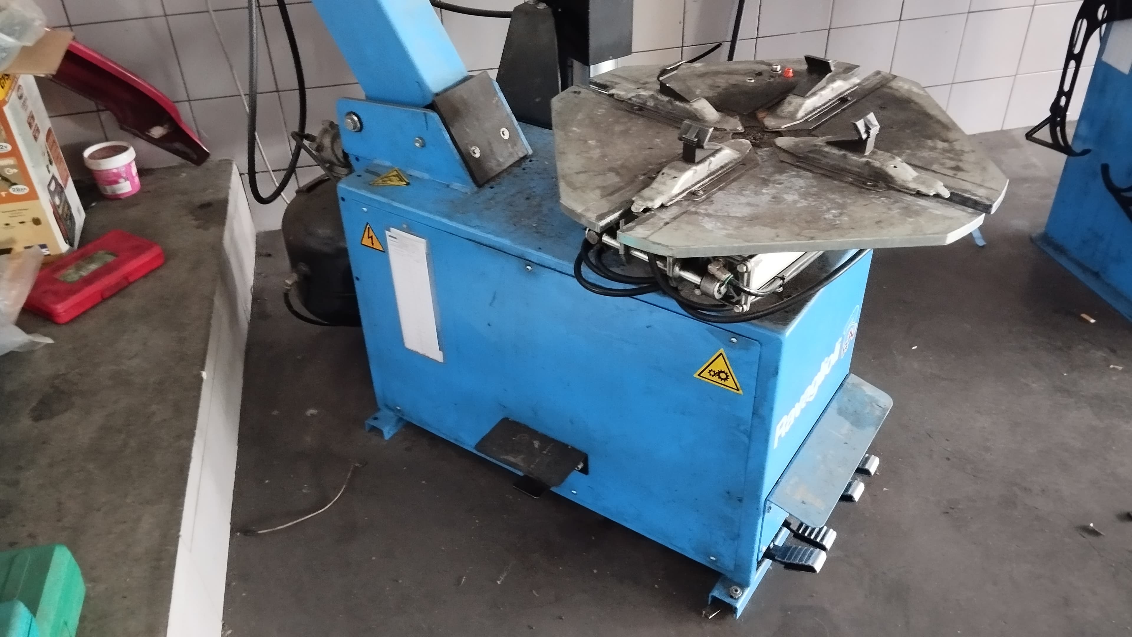 Máquina de Desmontar Pneus — image 3