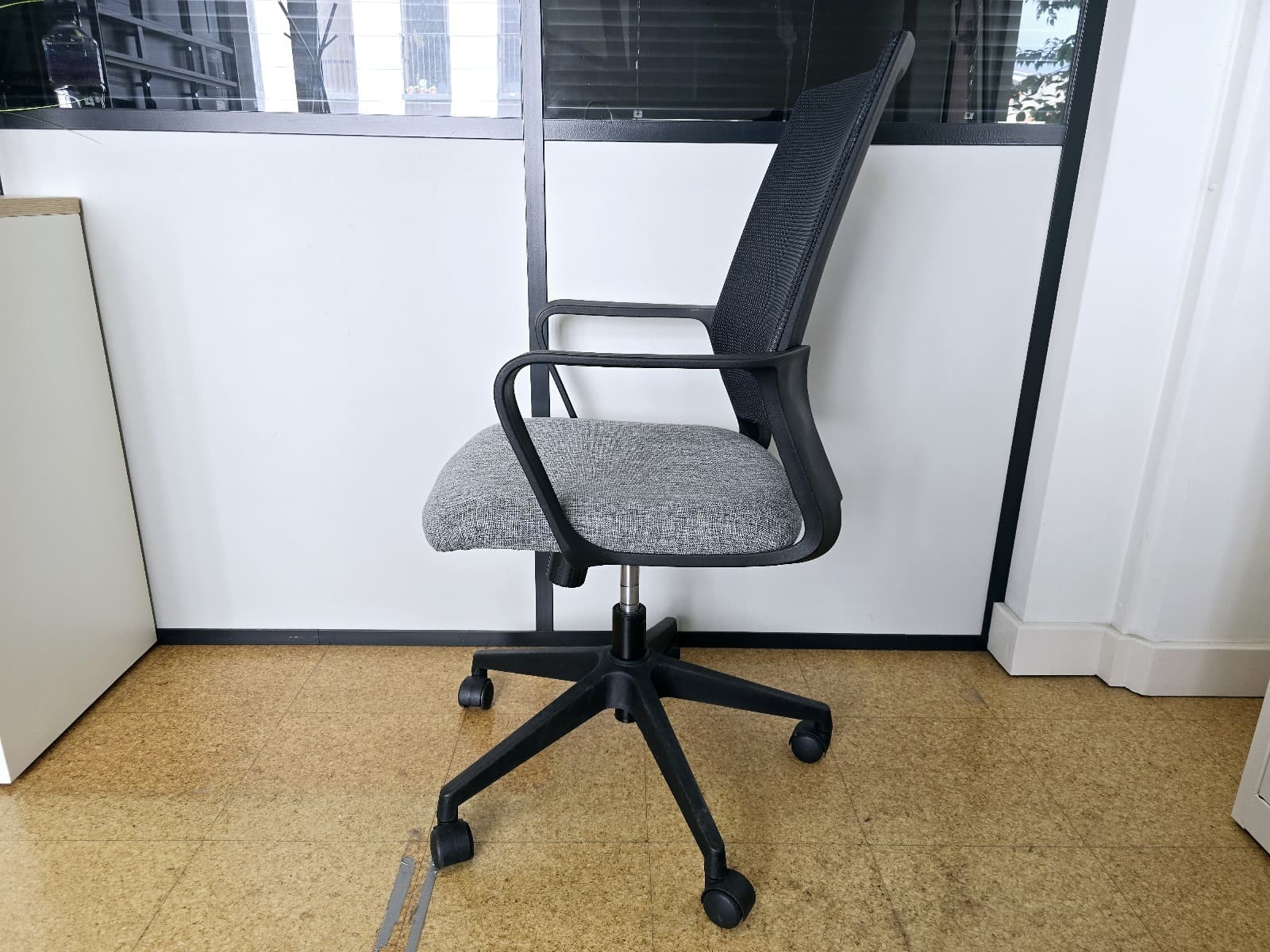 Silla de oficina — imagen 3