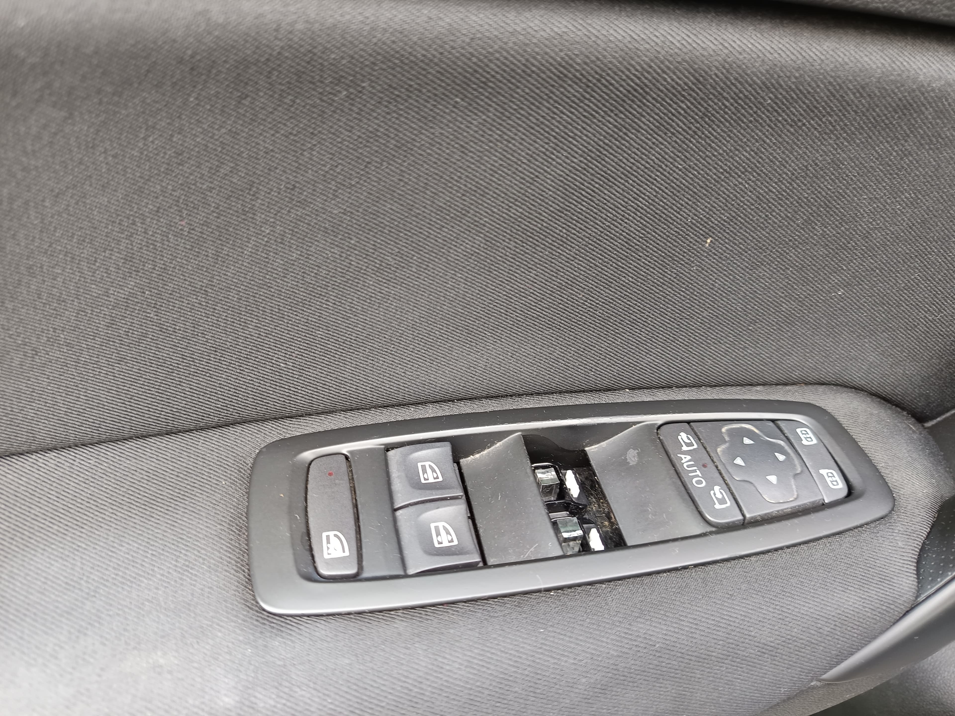 Renault Mégane · Año 2017 — imagen 32