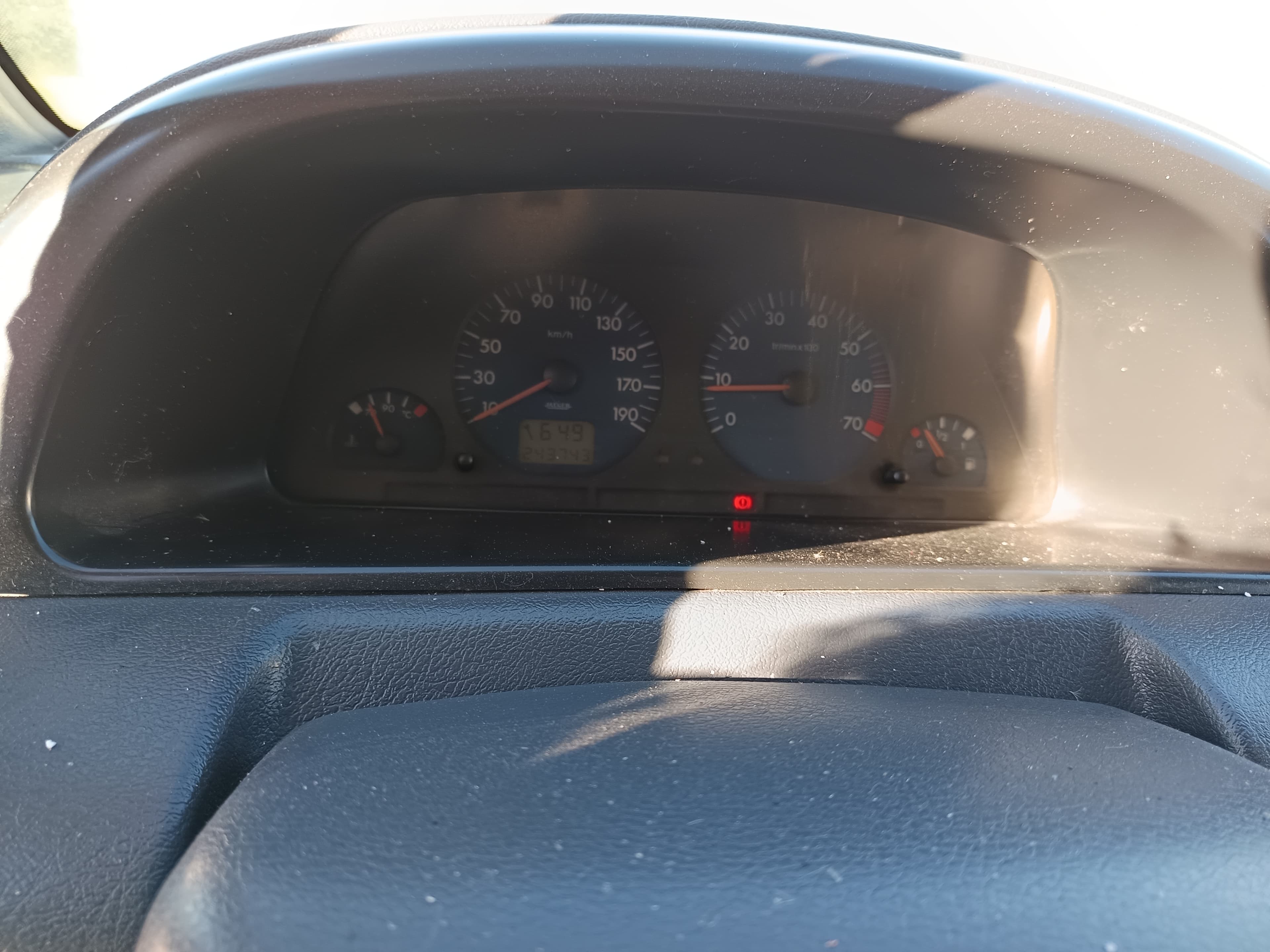Peugeot Expert · Ano 2004 — image 26