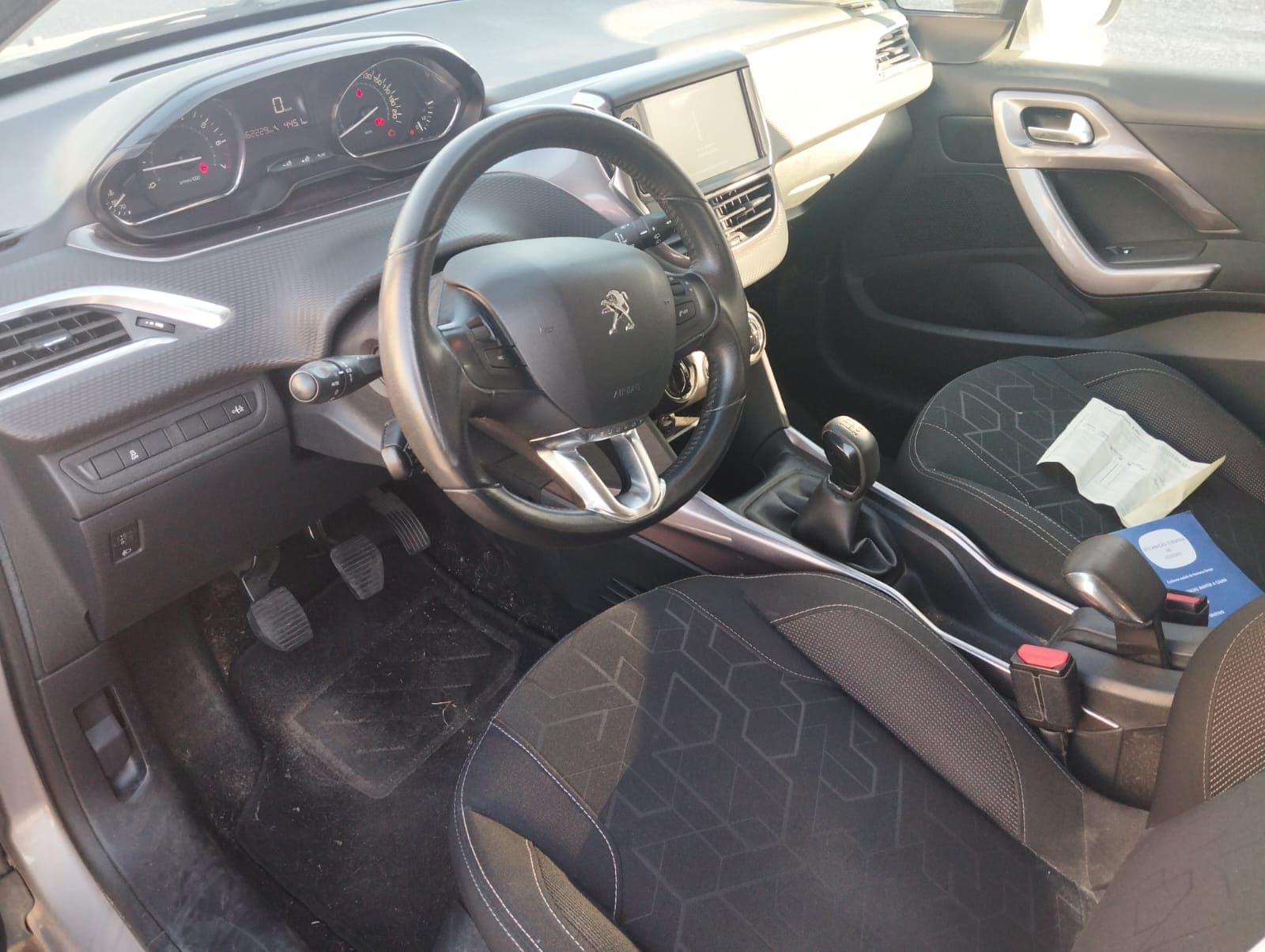 Peugeot 2008 · Ano 2014 — imagem 13