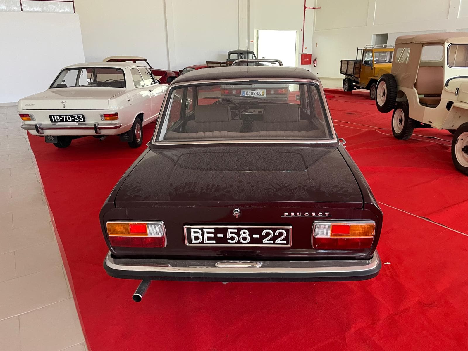 Peugeot 304 — imagen 4