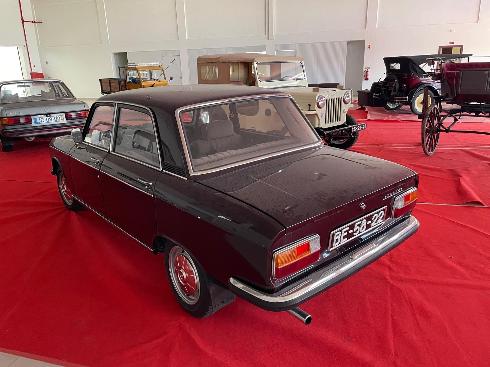 Peugeot 304 — imagen 5