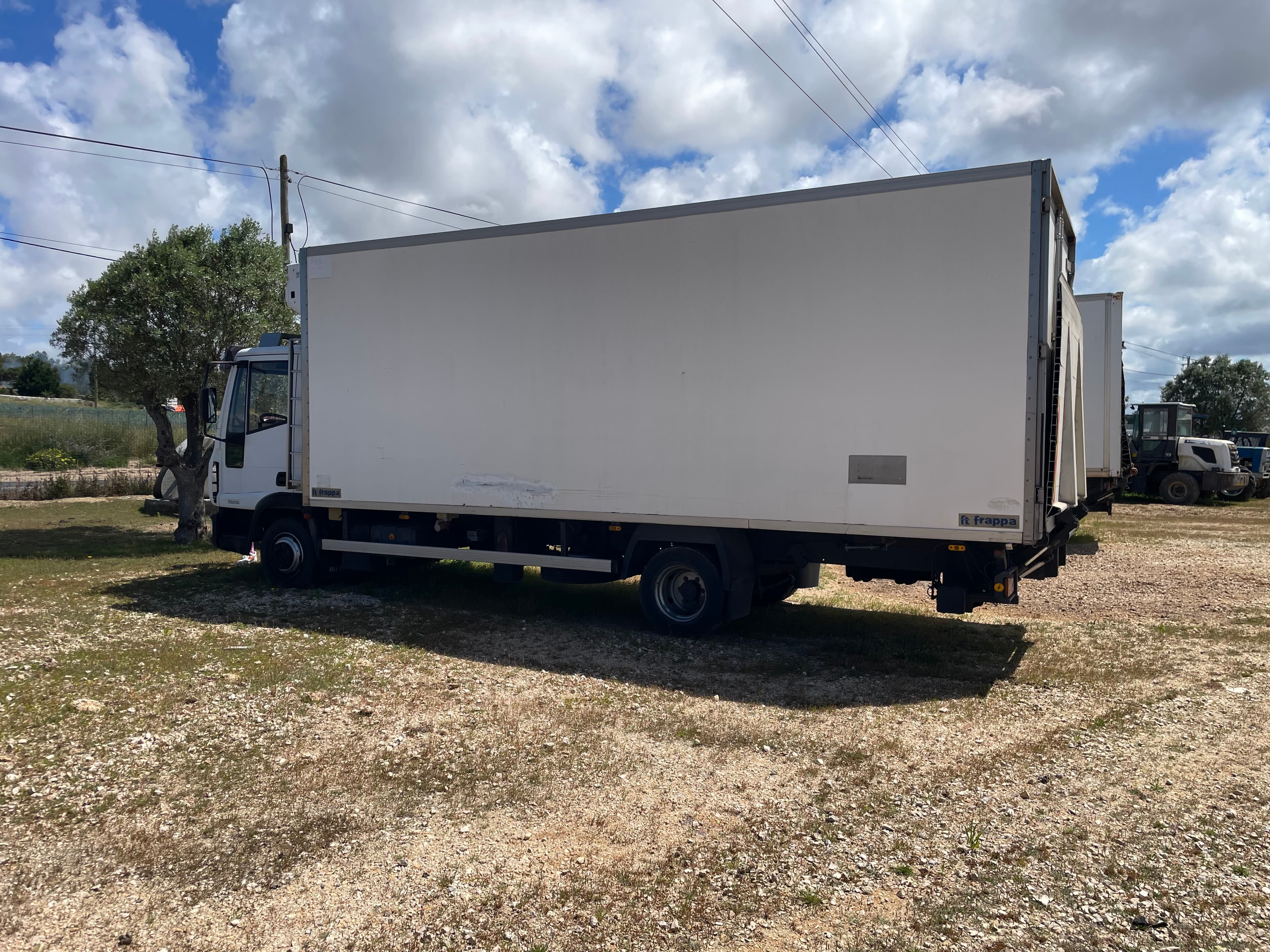 Iveco Eurocargo 75E15 · Année 2008 — image 3