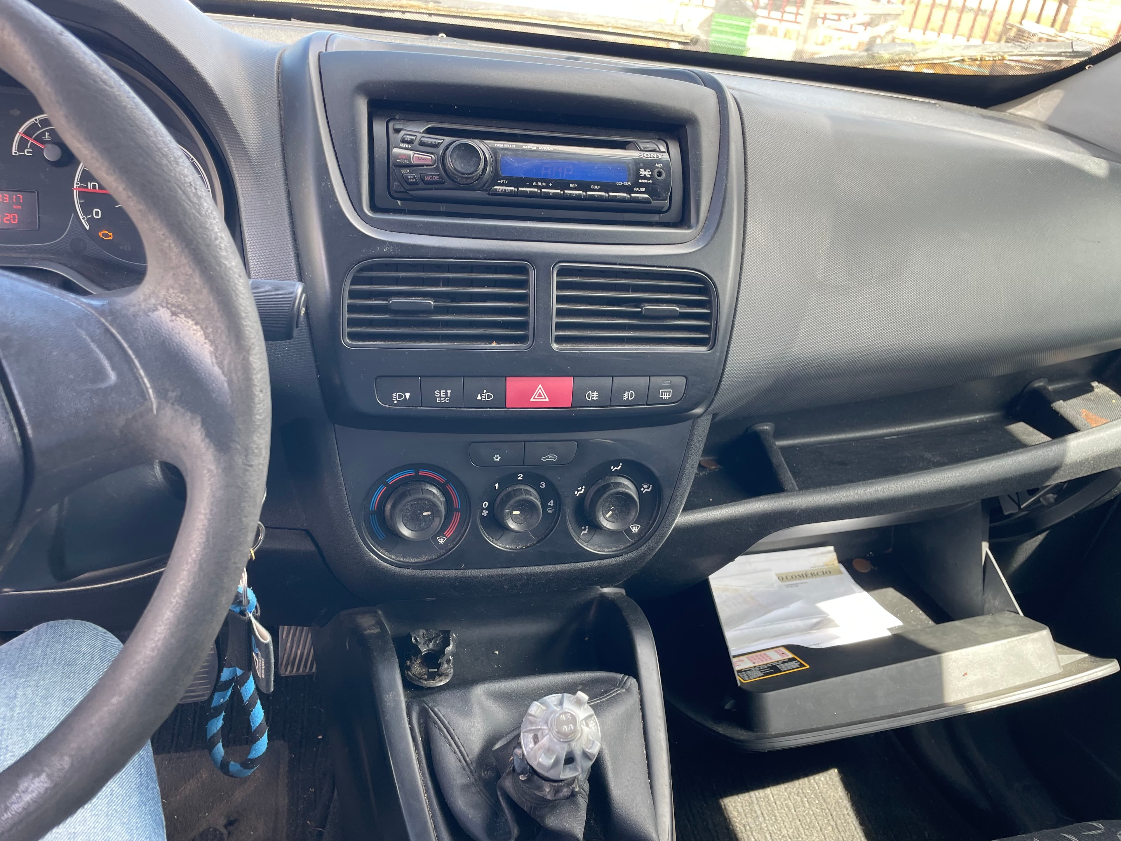 Fiat Doblo · Ano 2011 — imagen 9