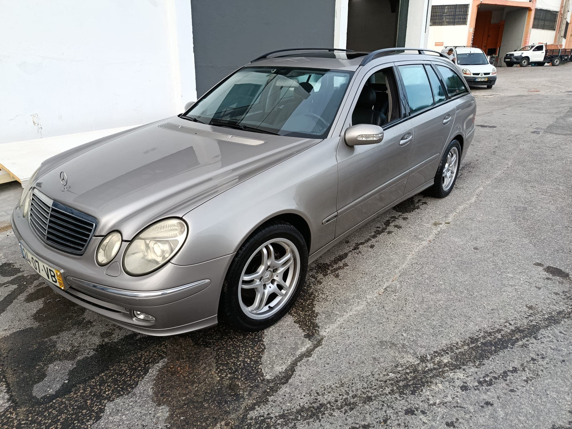 Mercedes-Benz E 320 CDi · Ano 2003 — imagen 1