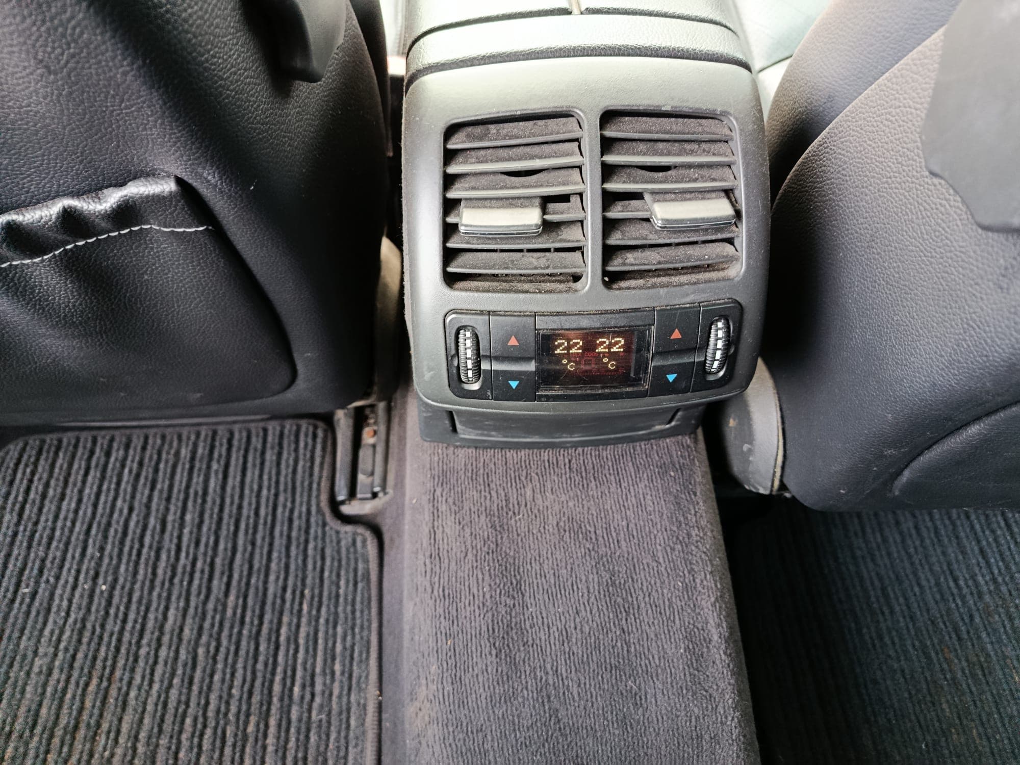Mercedes-Benz E 320 CDi · Ano 2003 — imagen 20