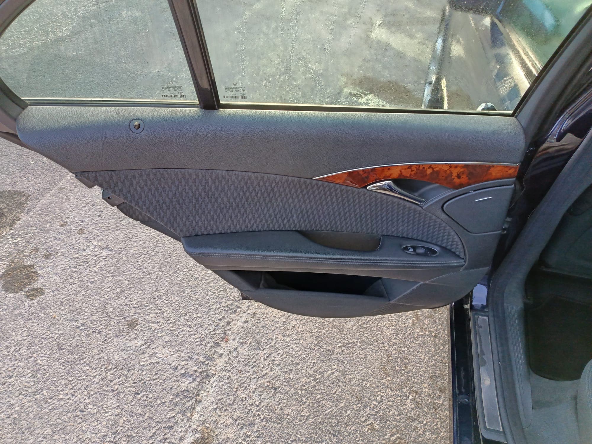 Mercedes-Benz E 220 CDi · Ano 2003 — imagen 16