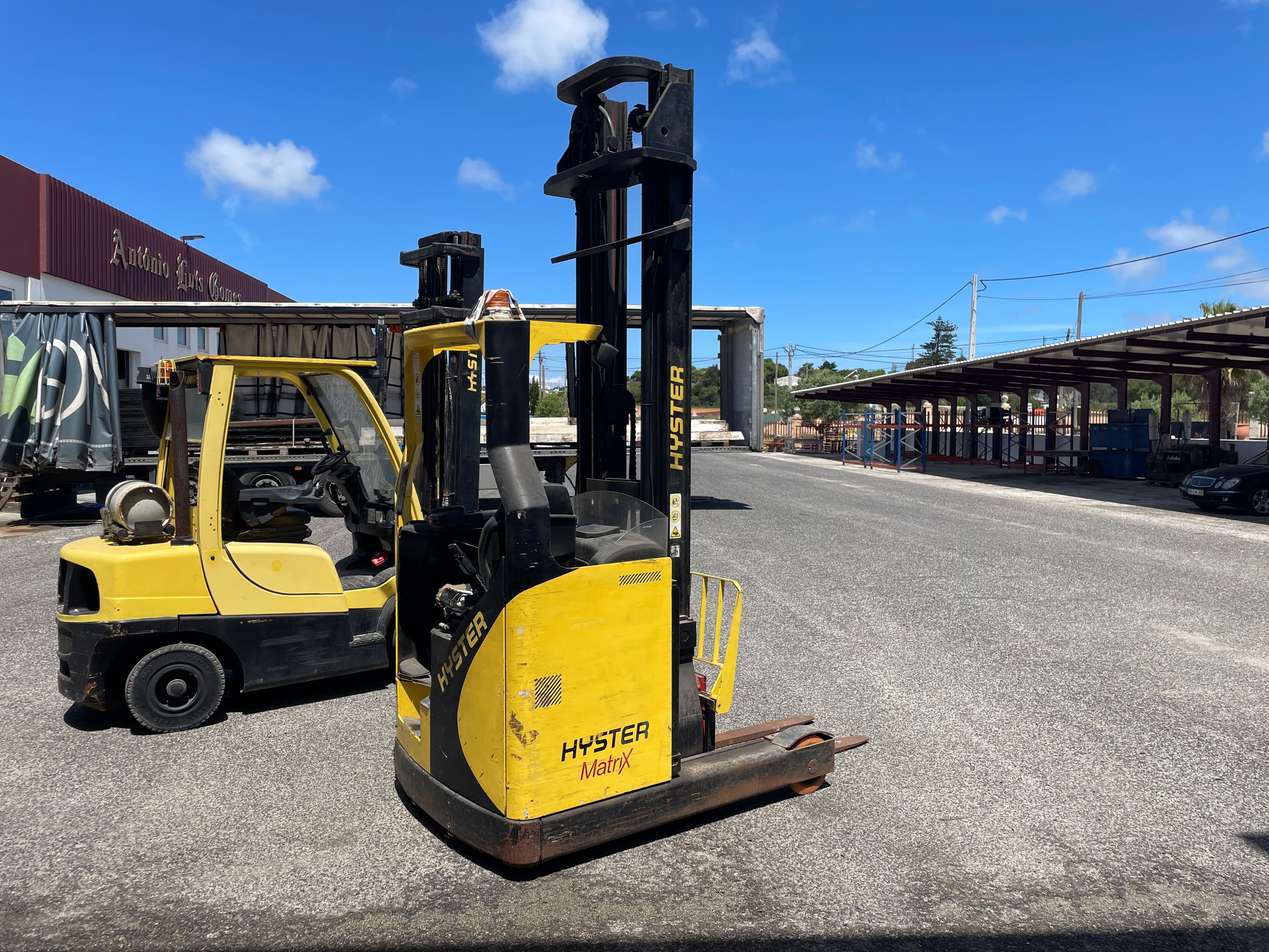 Stacker Hyster — imagem 5