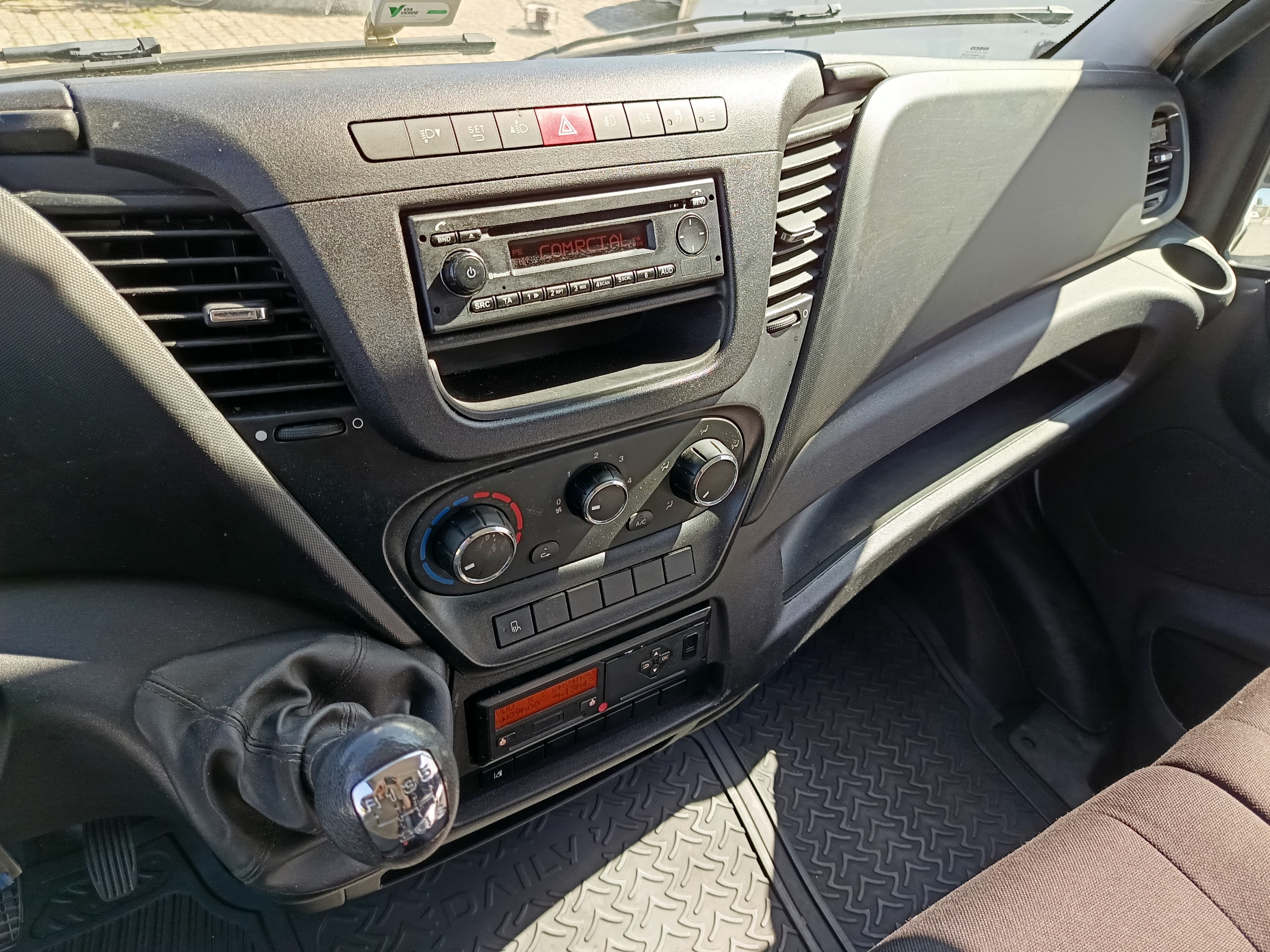Iveco Daily 70C17 · Ano 2016 — imagen 31