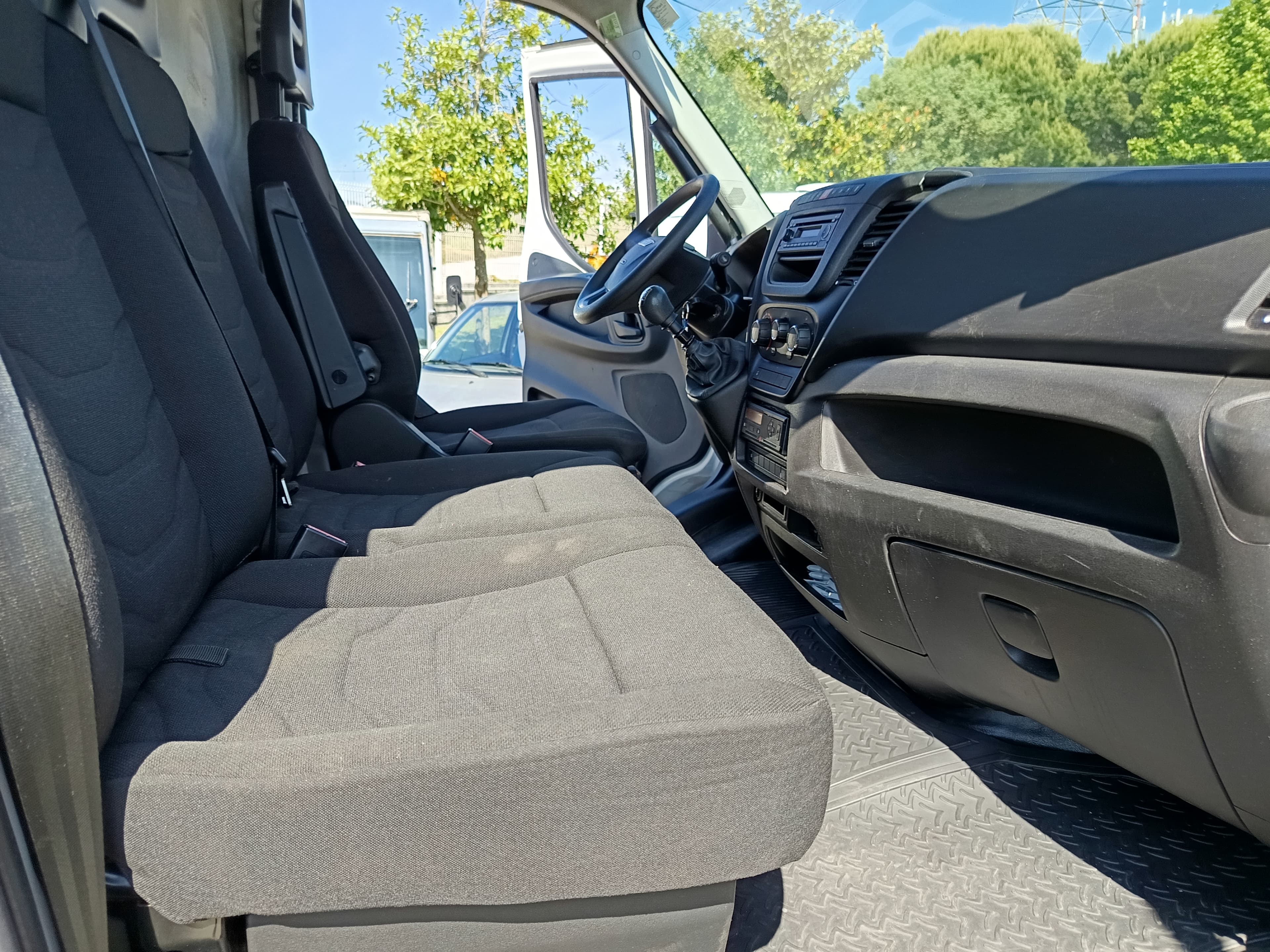 Iveco Daily 70C17 · Ano 2016 — imagen 25