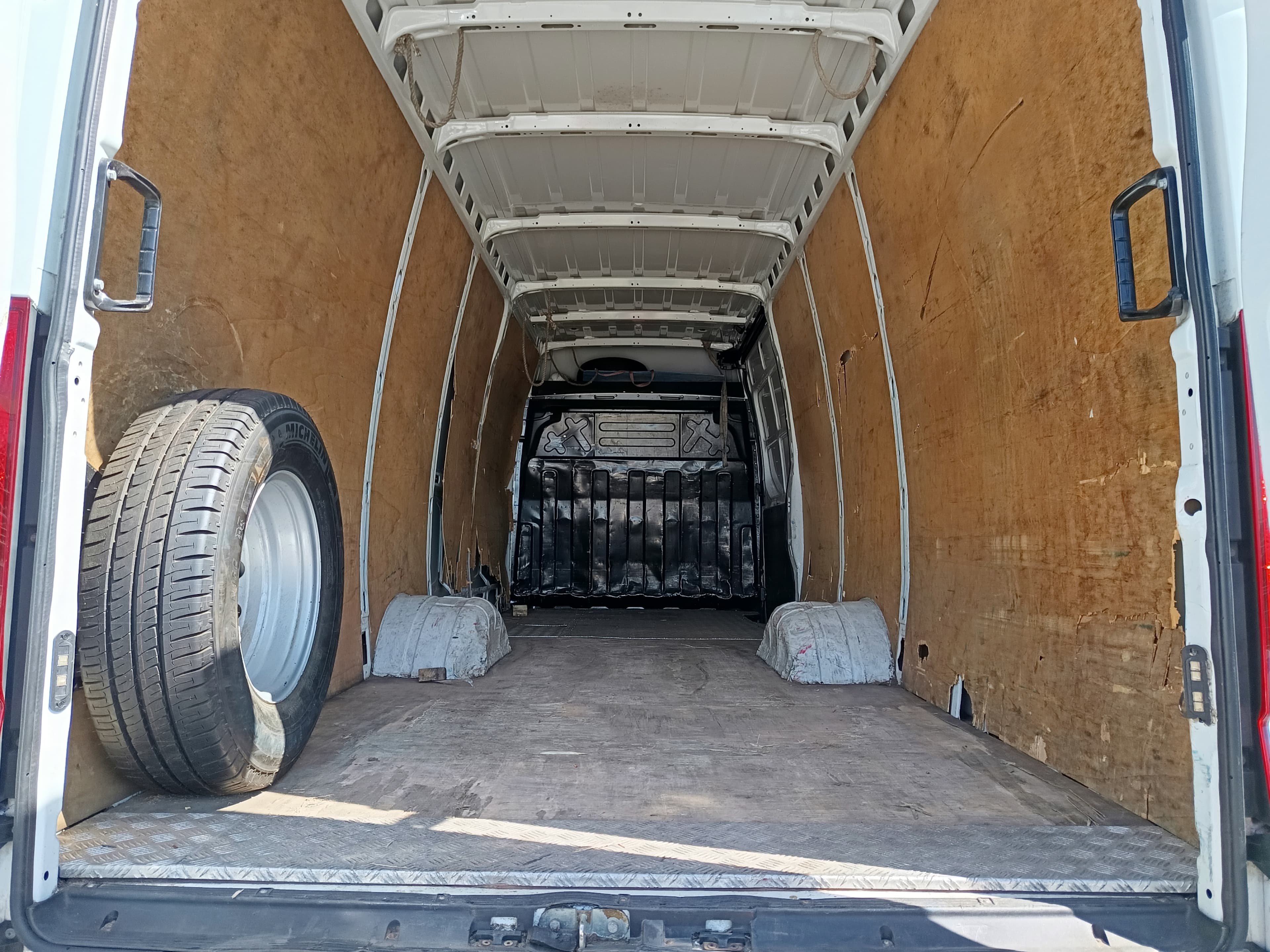 Iveco Daily 70C17 · Ano 2016 — imagen 22