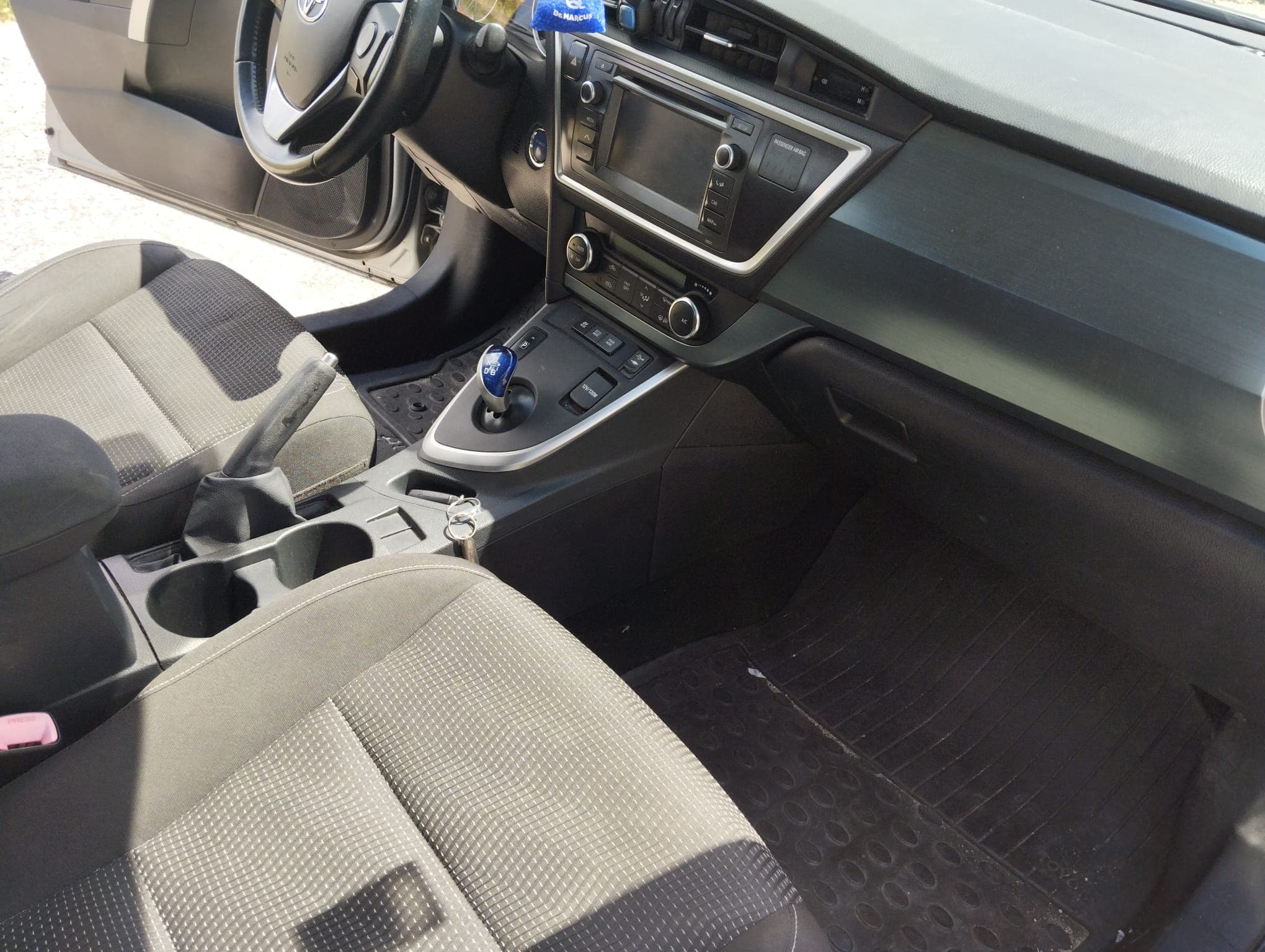 Toyota Auris · Ano 2013 — imagem 17