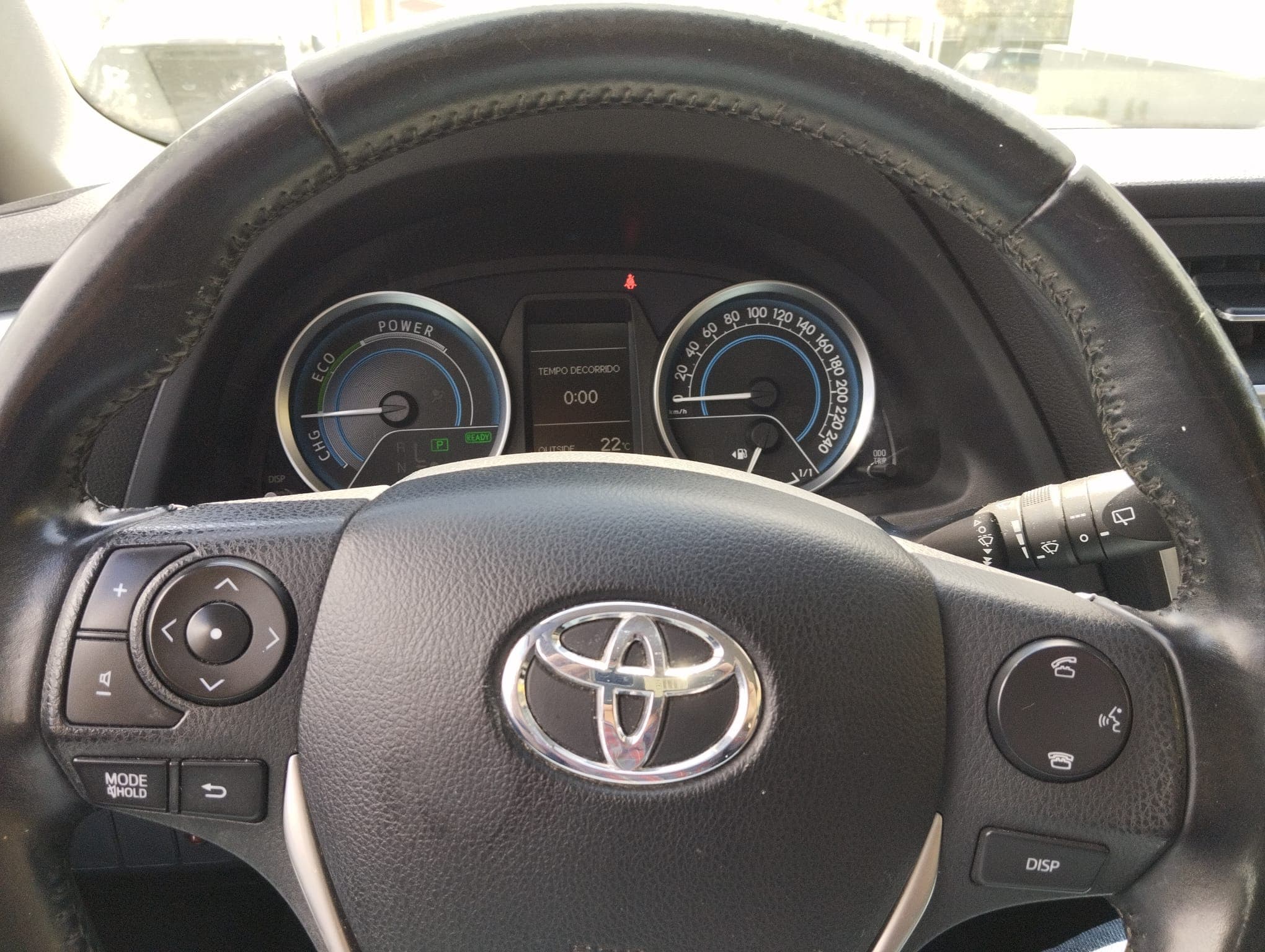 Toyota Auris · Ano 2013 — imagem 12